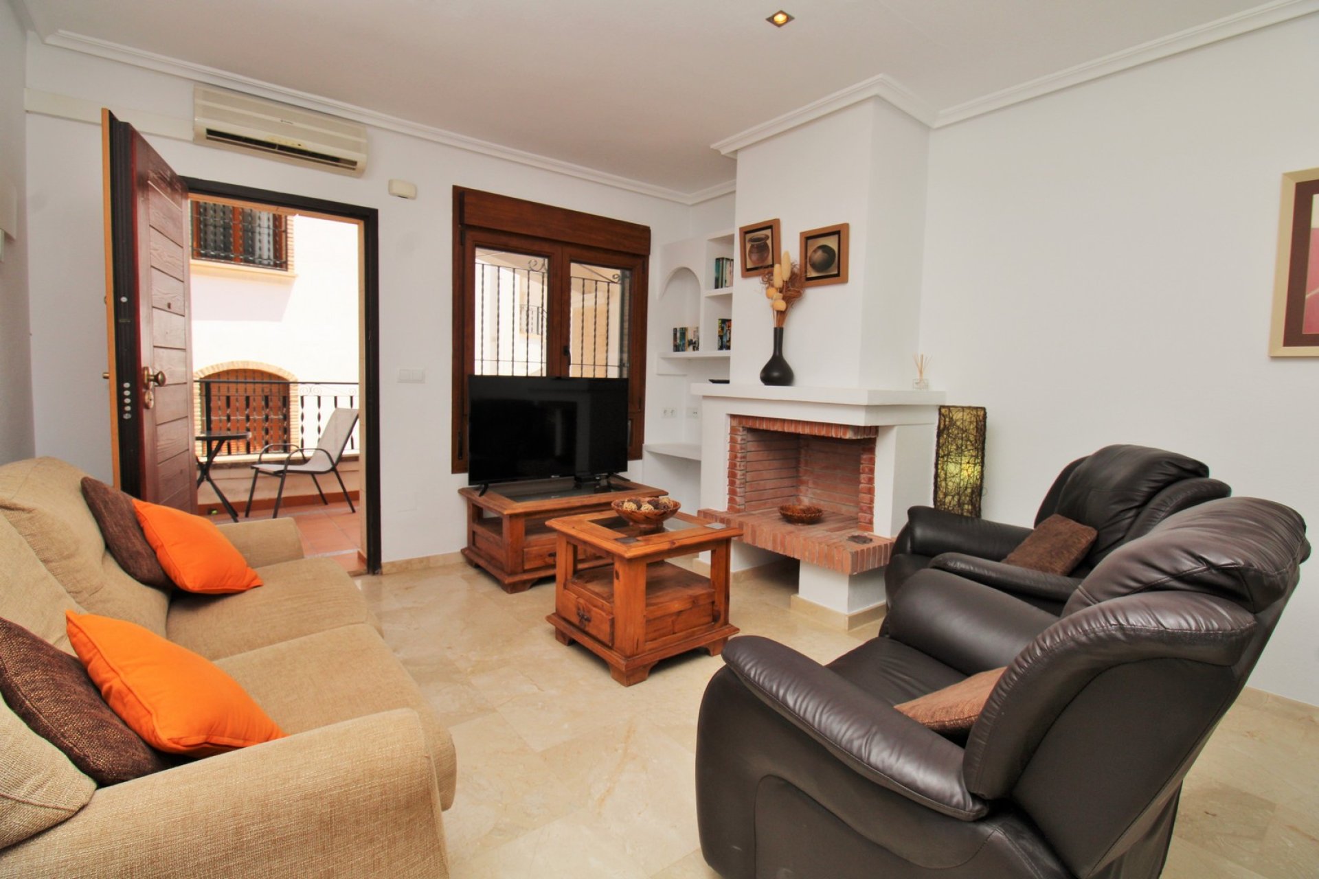 Resale - Apartment -
Villamartin - PAU 8