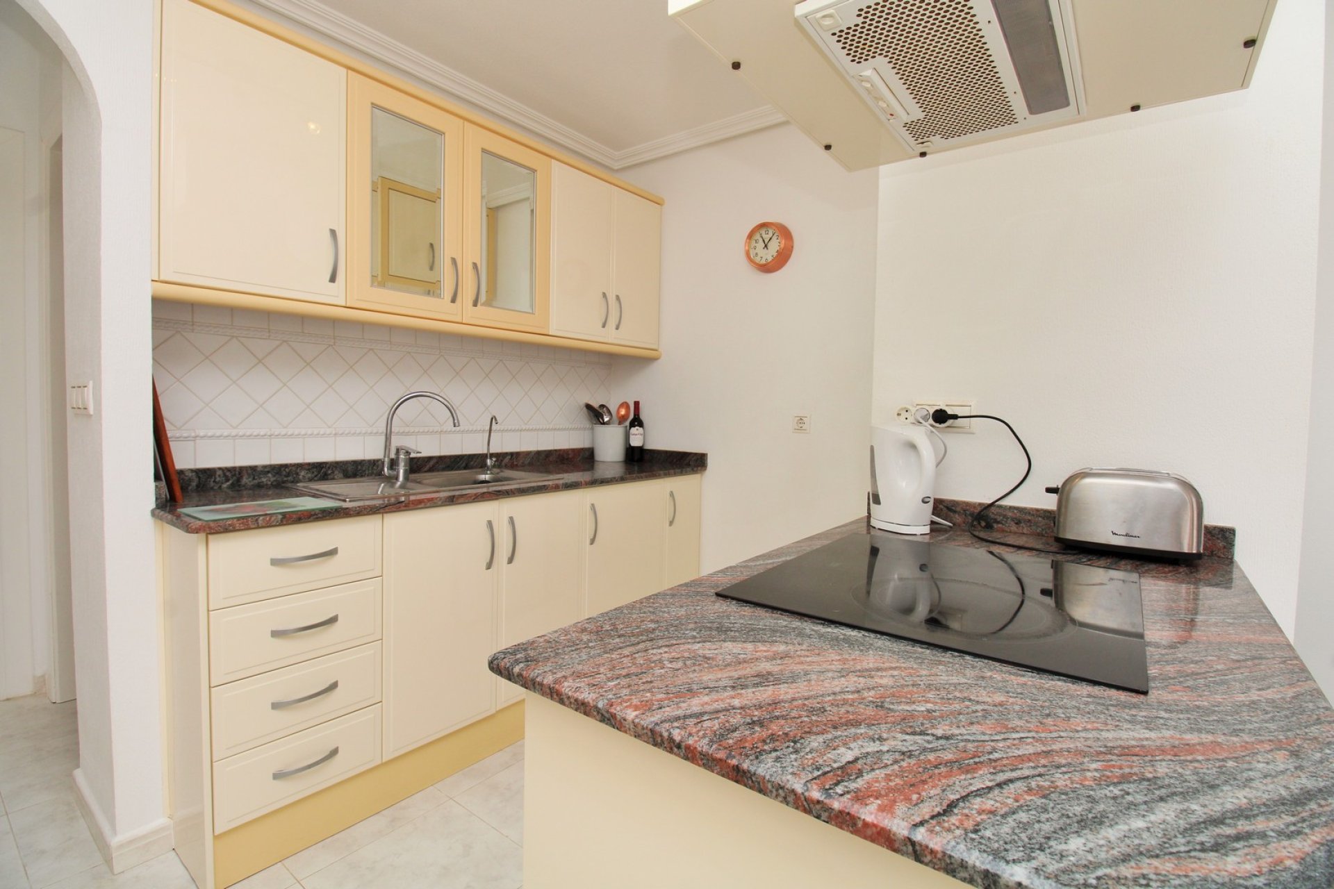 Resale - Apartment -
Villamartin - PAU 8
