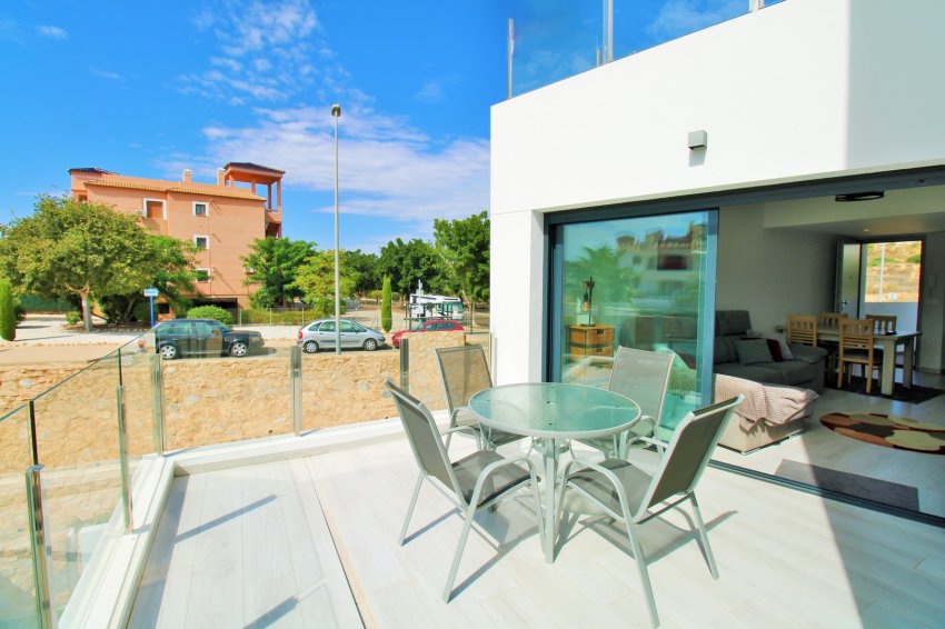 Resale - Apartment -
Villamartin - PAU 8