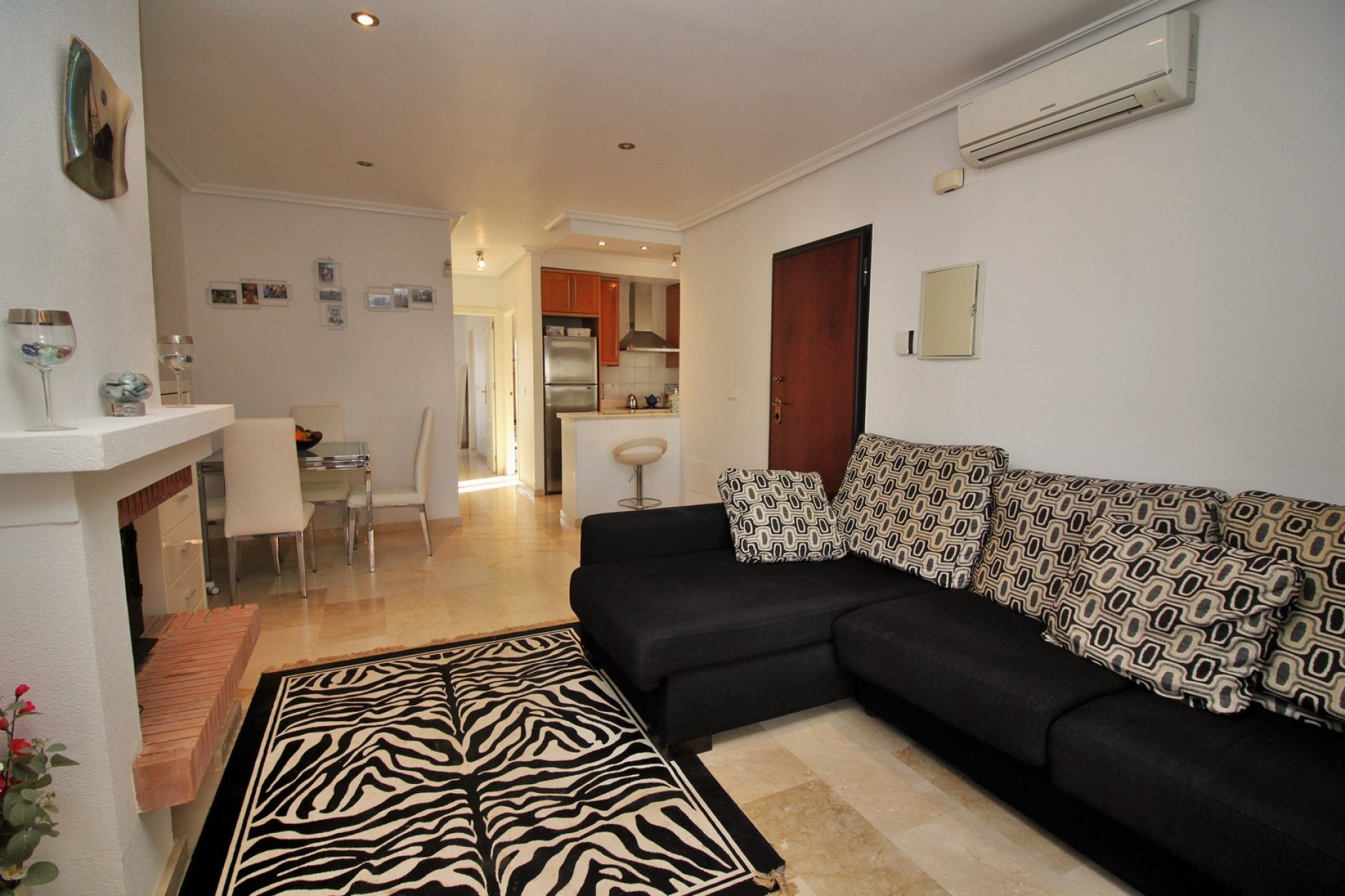 Resale - Apartment -
Villamartin - PAU 8