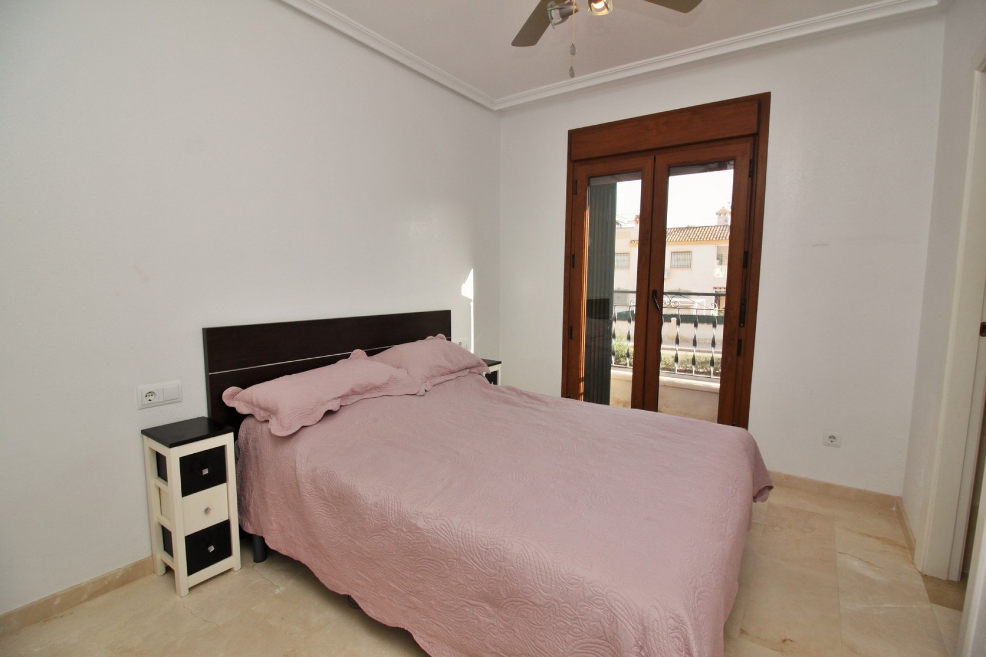 Resale - Apartment -
Villamartin - PAU 8