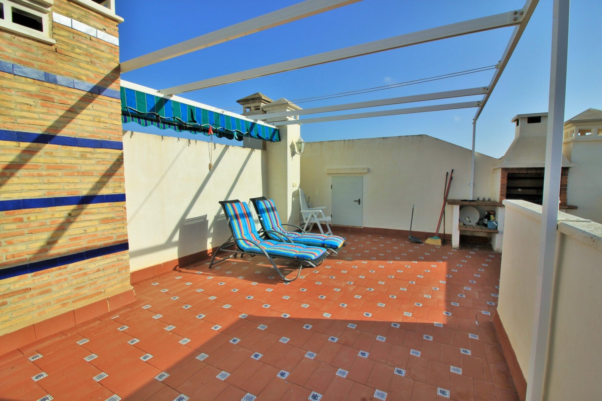 Resale - Apartment -
Villamartin - PAU 8