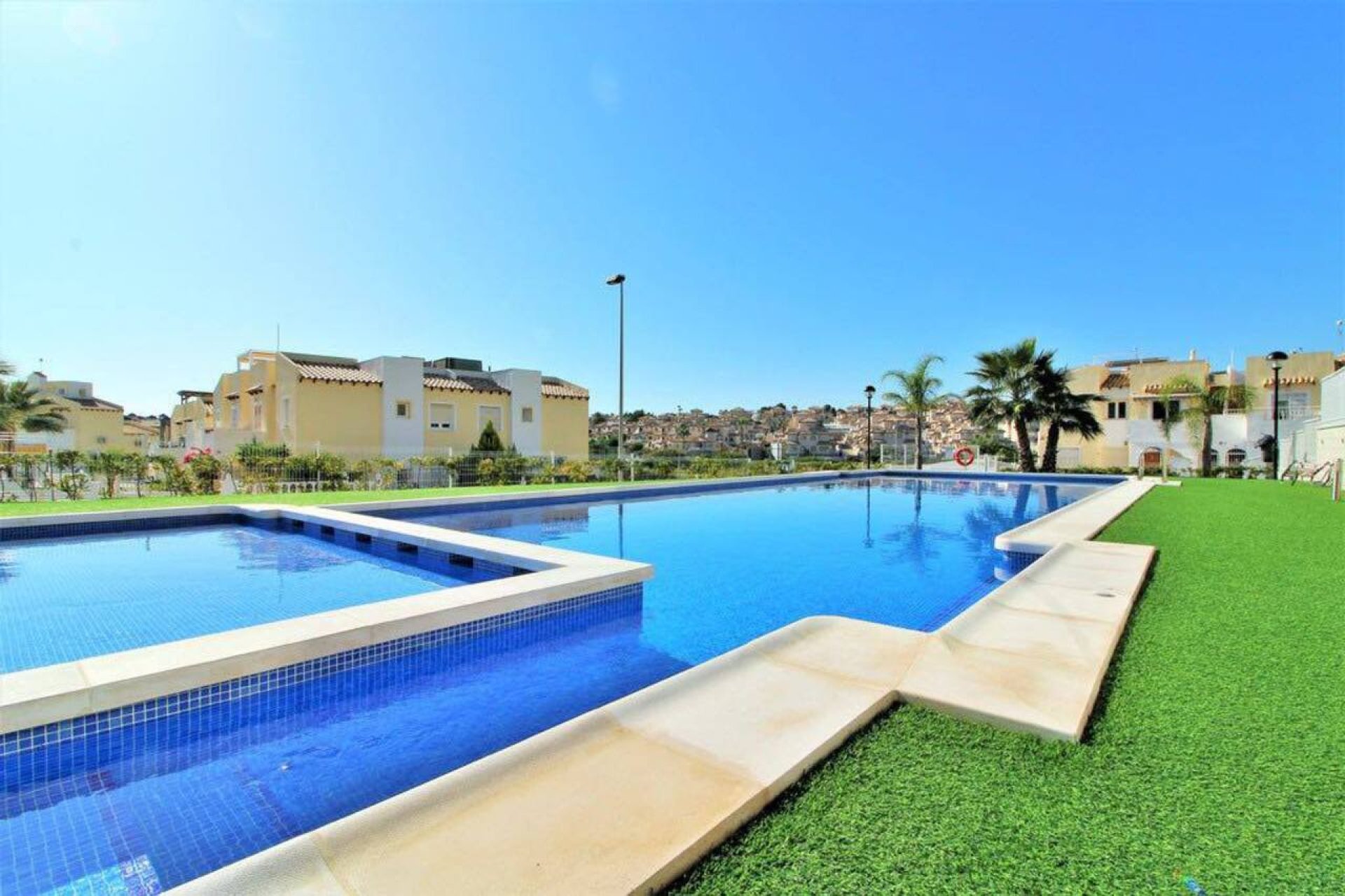 Resale - Apartment -
Villamartin - Villamartín