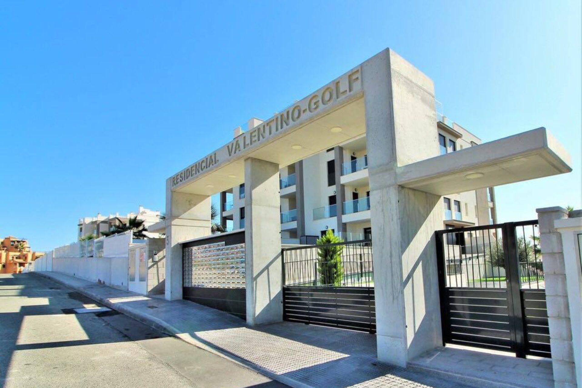 Resale - Apartment -
Villamartin - Villamartín