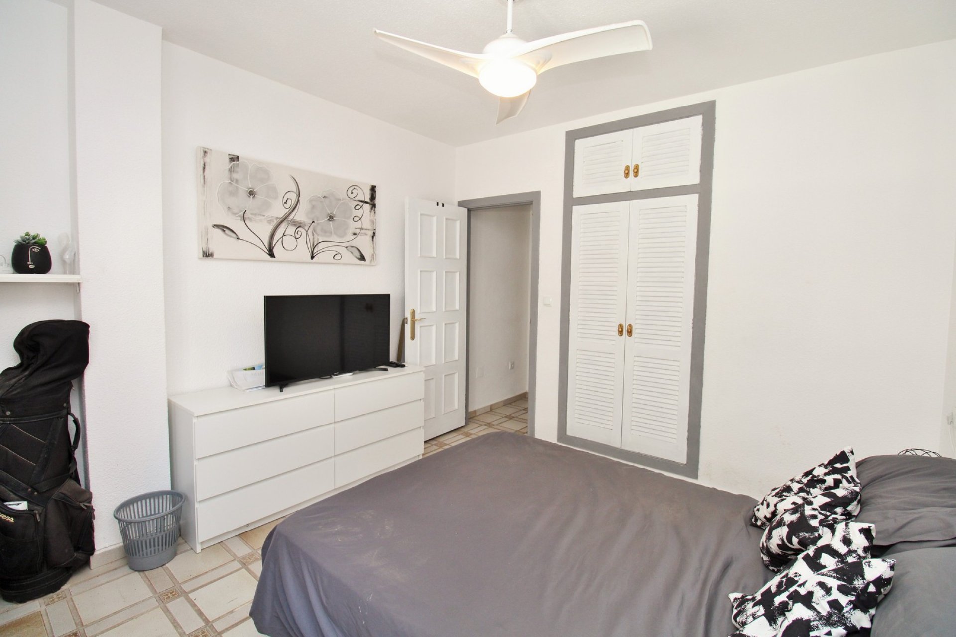 Resale - Apartment -
Villamartin - Villamartín