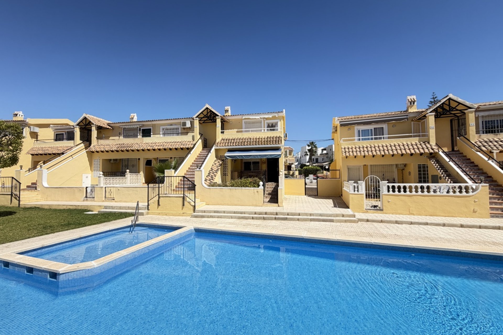 Resale - Apartment -
Villamartin - Villamartín