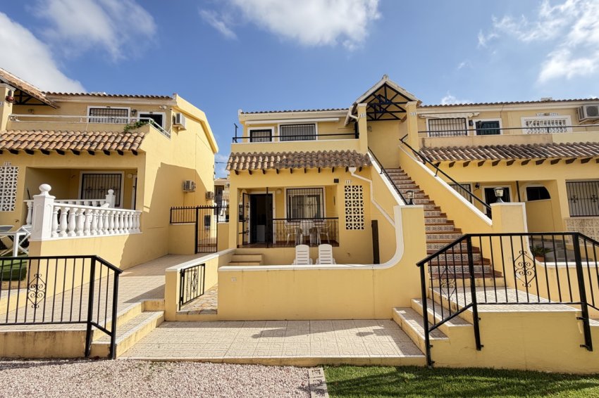 Resale - Apartment -
Villamartin - Villamartín