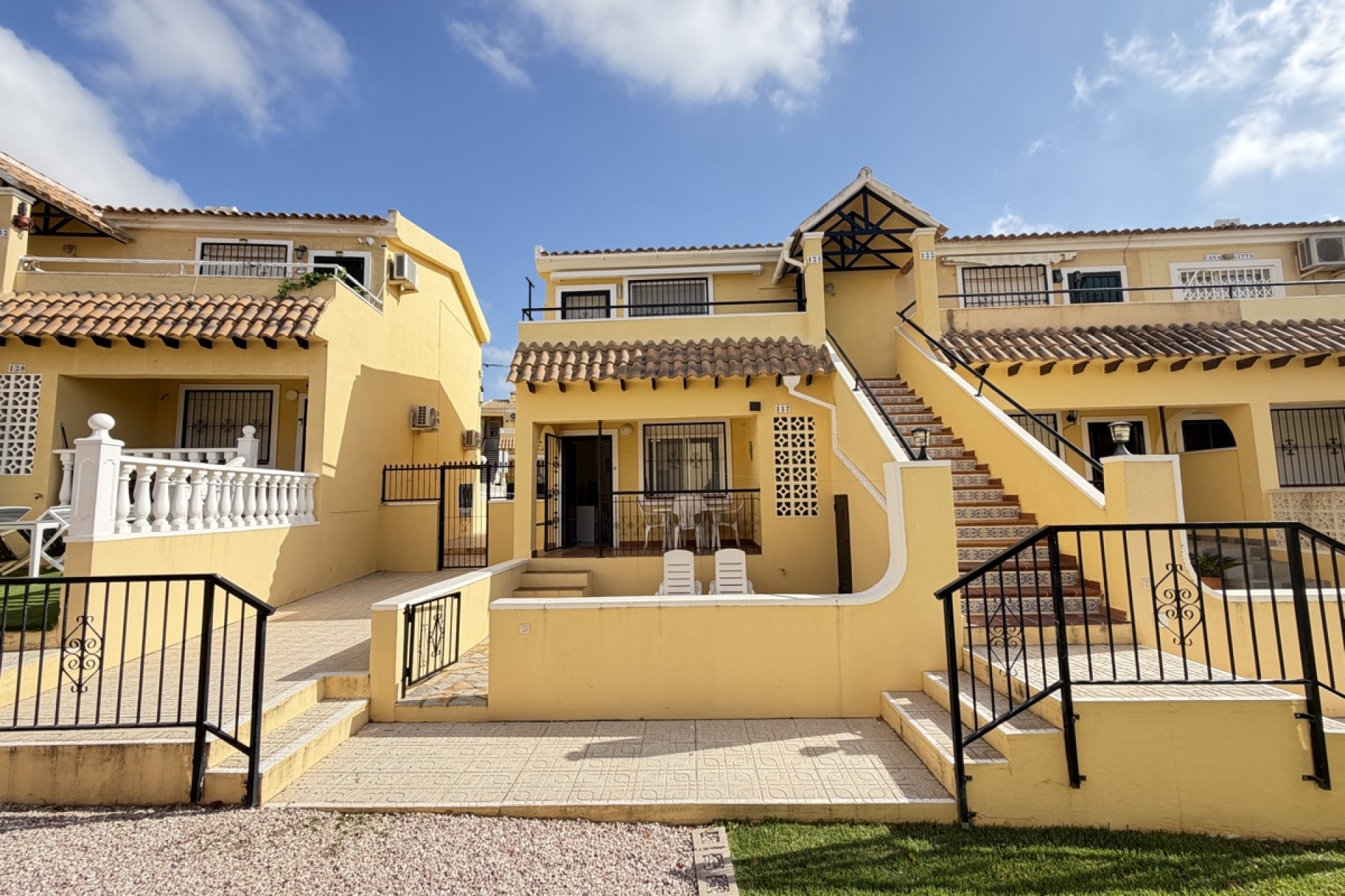 Resale - Apartment -
Villamartin - Villamartín
