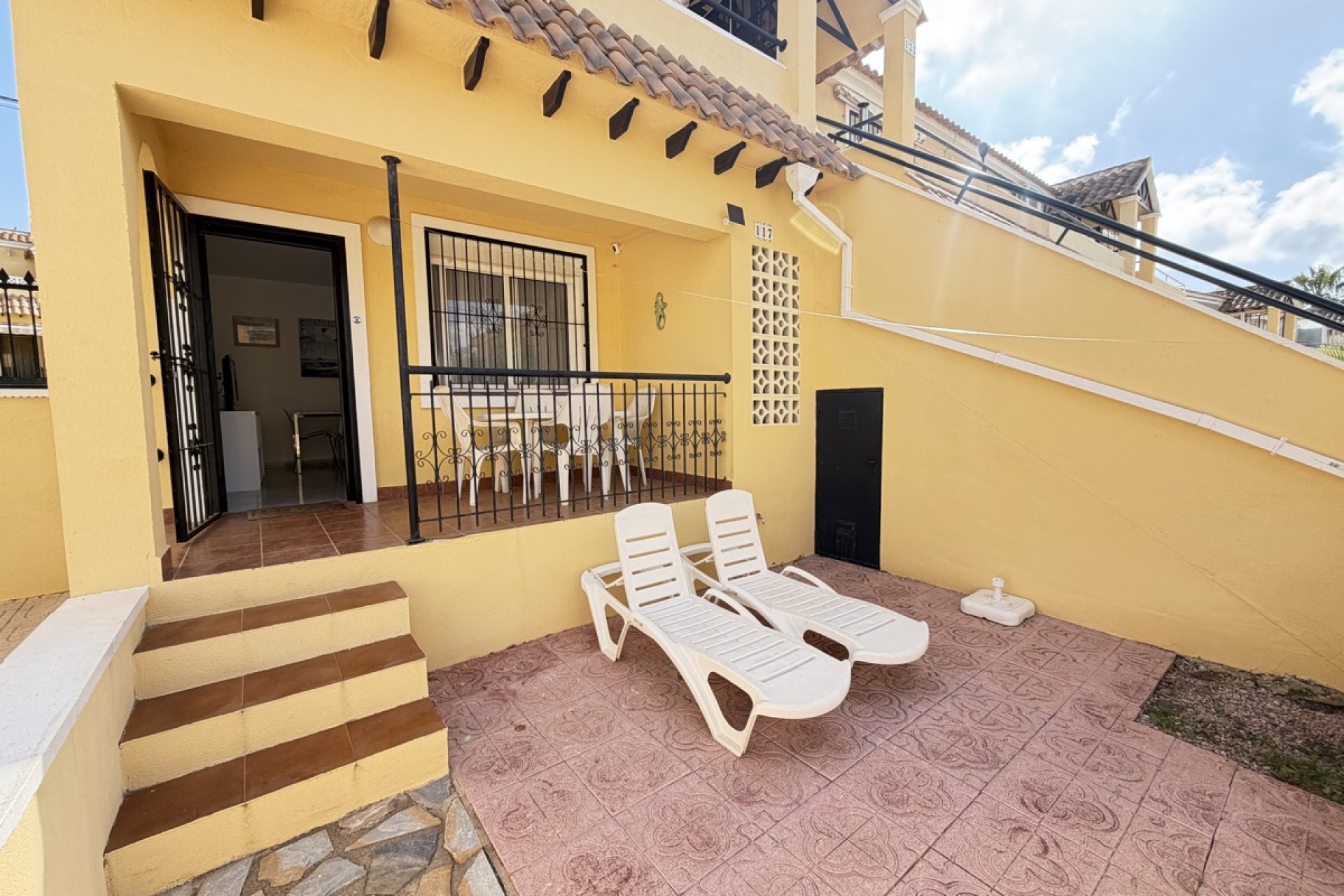 Resale - Apartment -
Villamartin - Villamartín