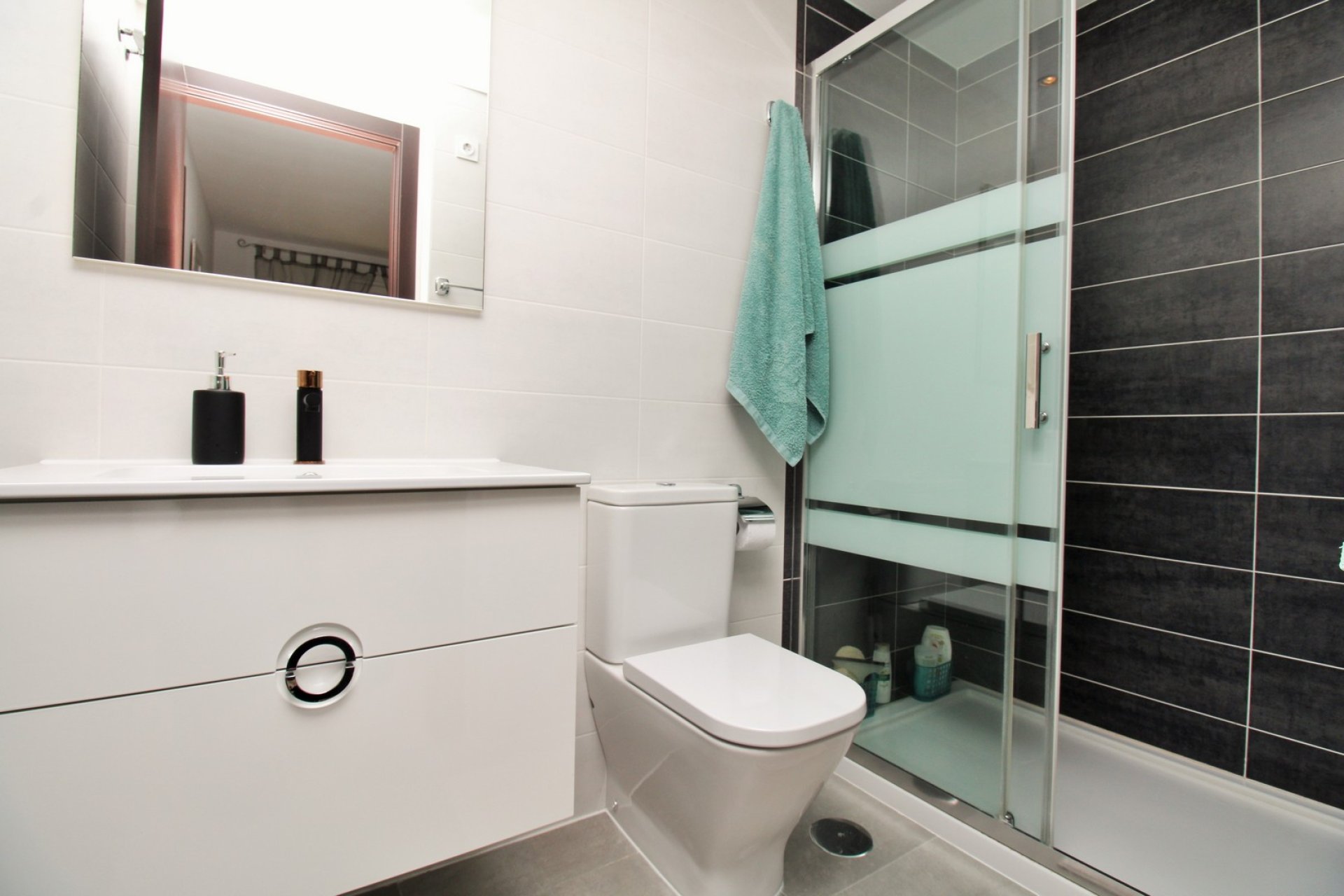 Resale - Apartment -
Villamartin - Villamartín