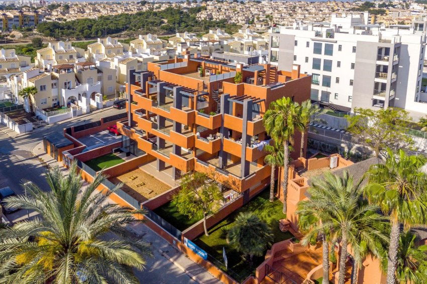 Resale - Apartment -
Villamartin - Villamartín