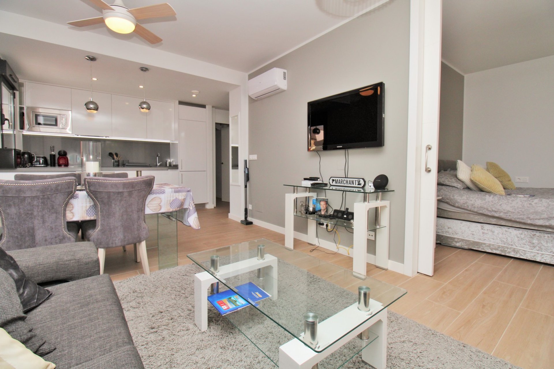 Resale - Apartment -
Villamartin - Villamartín