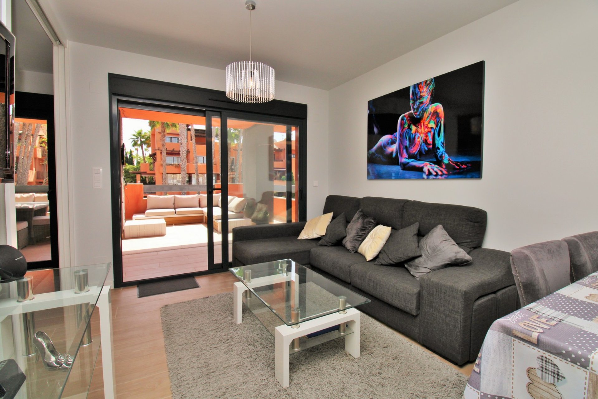 Resale - Apartment -
Villamartin - Villamartín