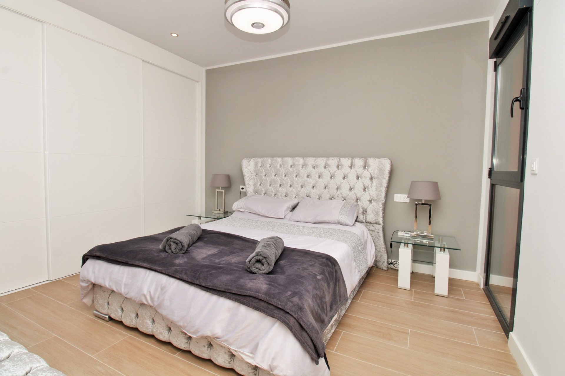 Resale - Apartment -
Villamartin - Villamartín