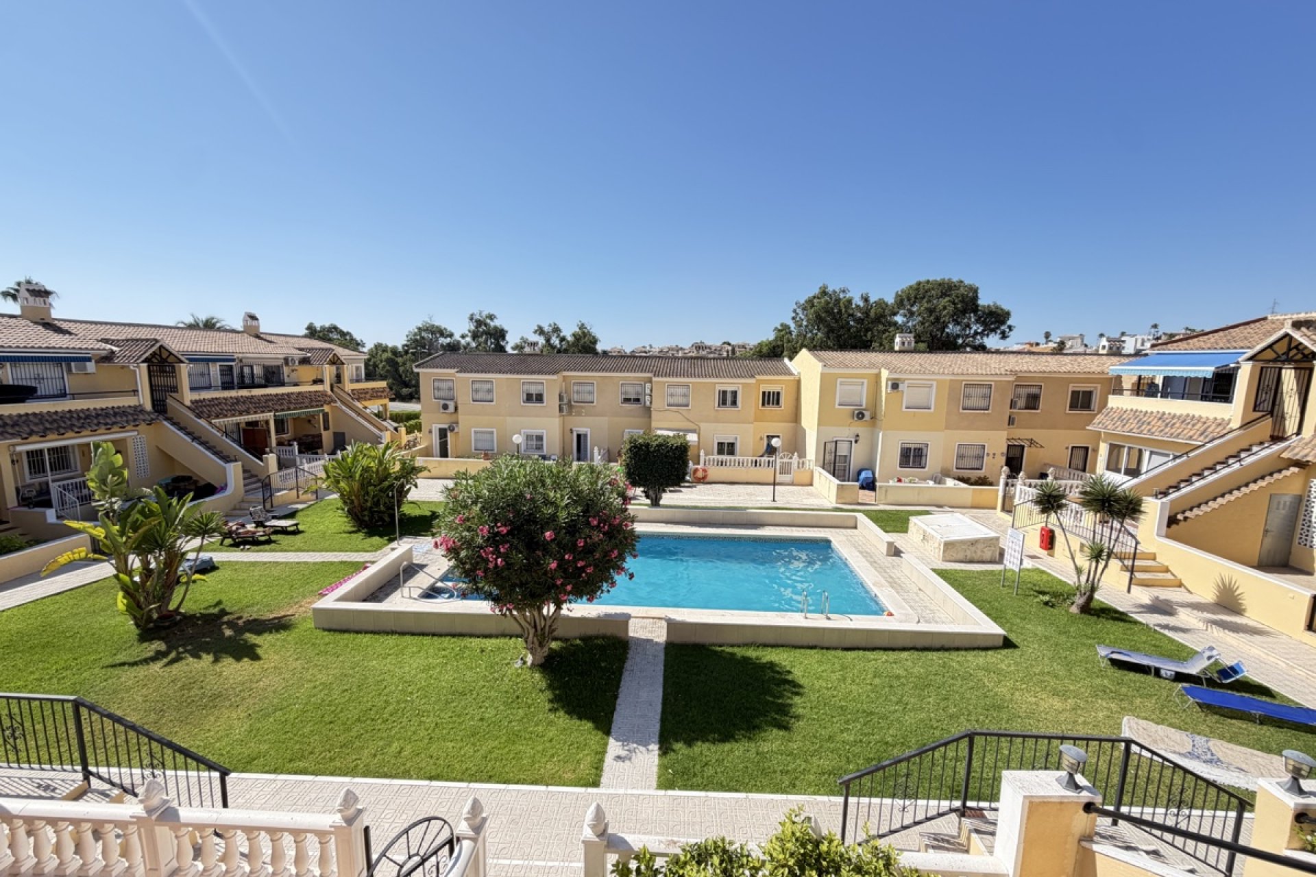 Resale - Apartment -
Villamartin - Villamartín