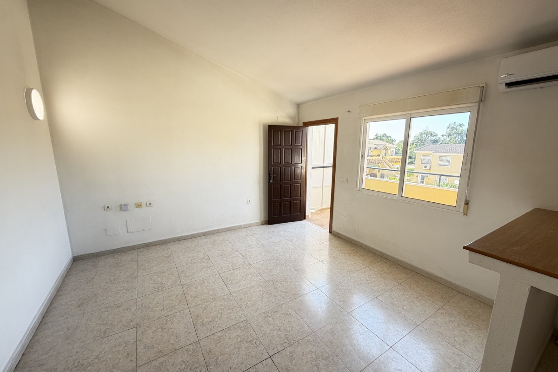 Resale - Apartment -
Villamartin - Villamartín