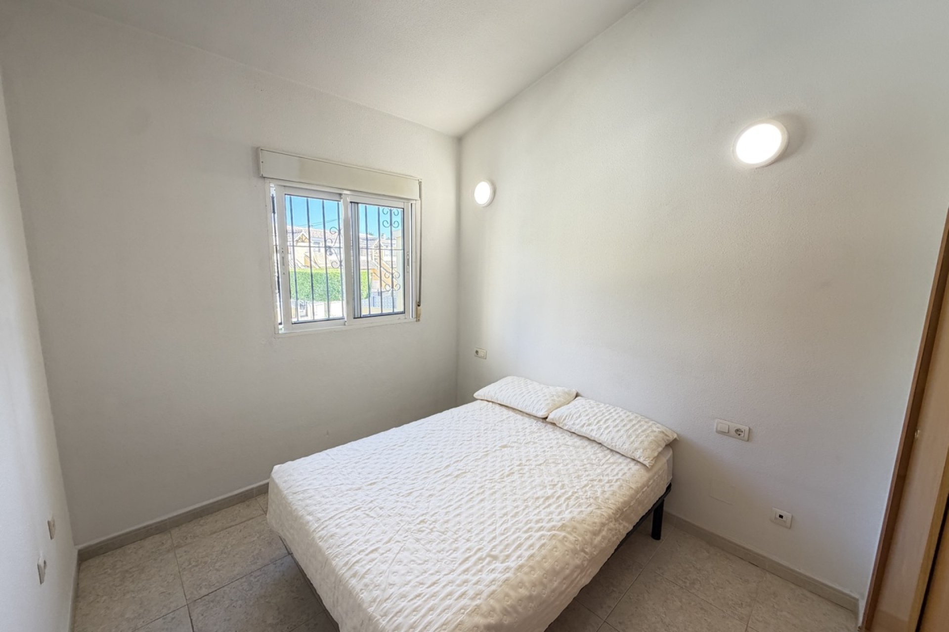 Resale - Apartment -
Villamartin - Villamartín