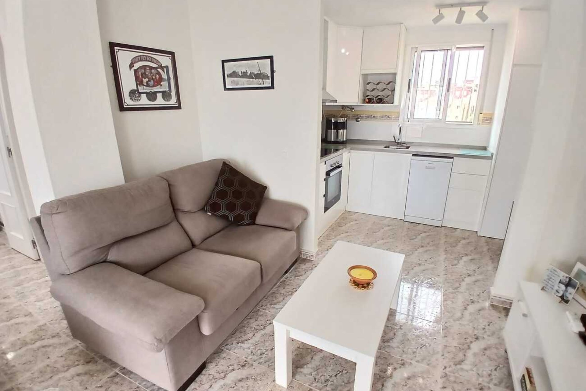 Resale - Apartment -
Villamartin - Villamartín