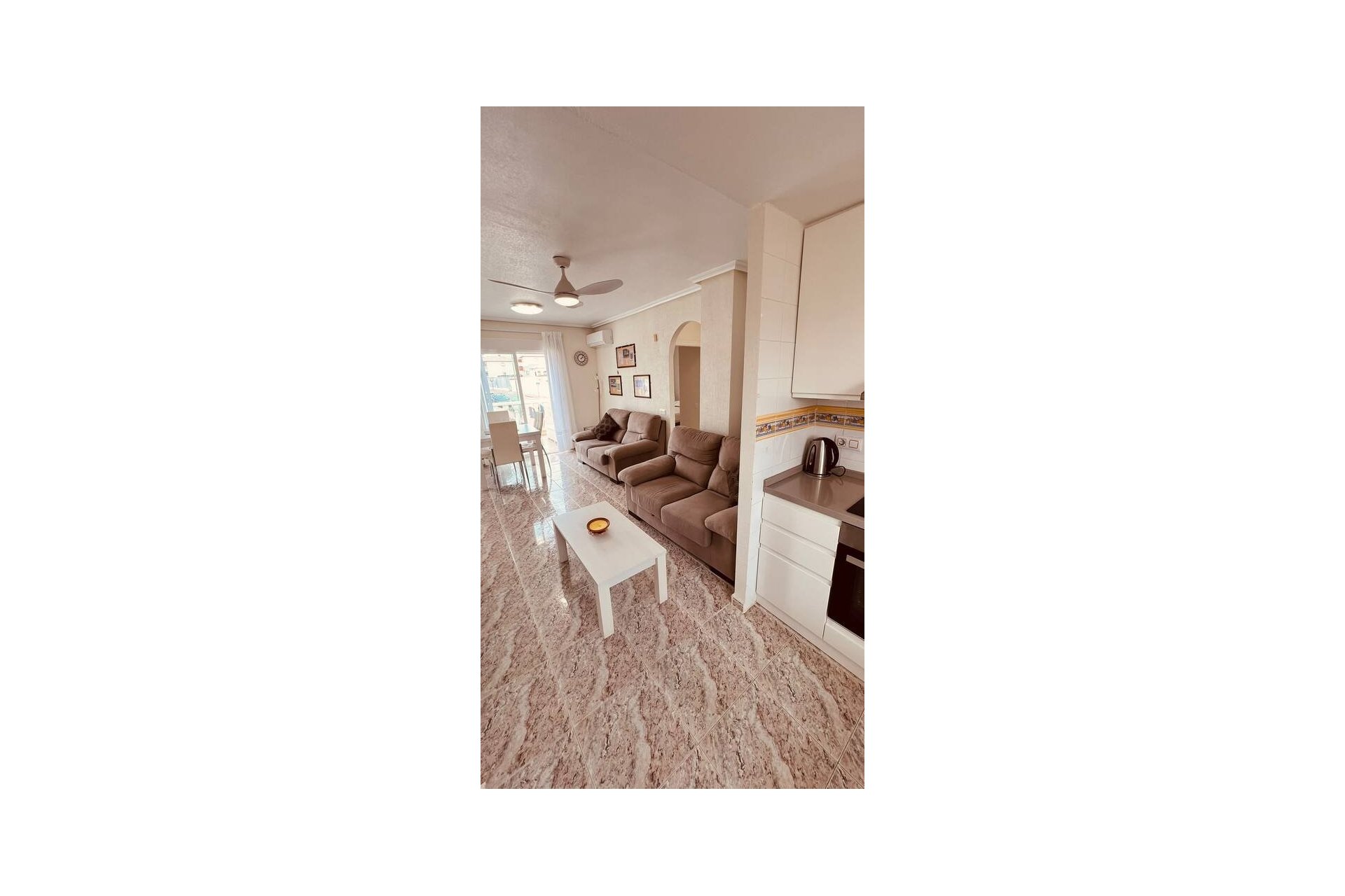 Resale - Apartment -
Villamartin - Villamartín