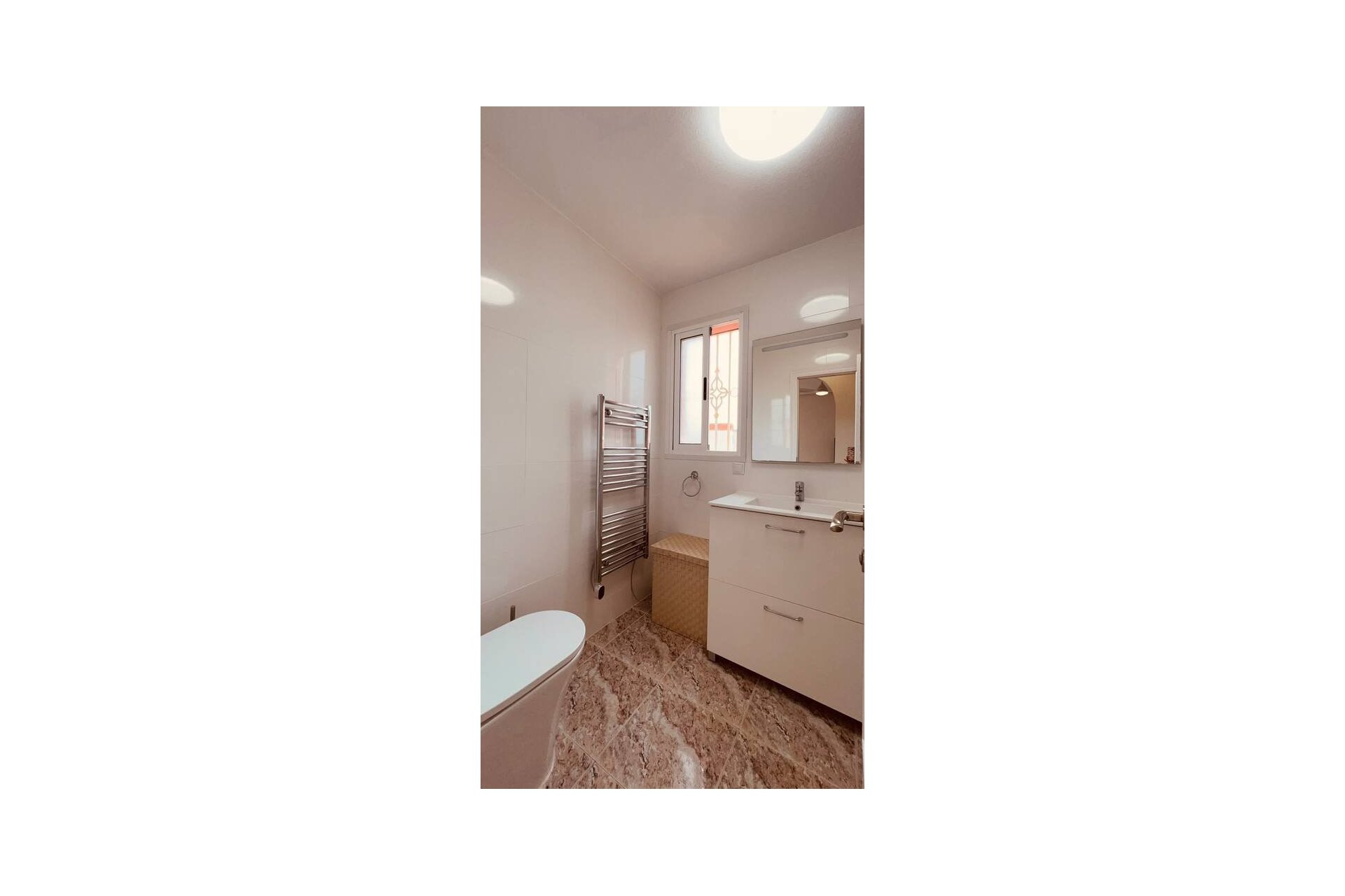 Resale - Apartment -
Villamartin - Villamartín