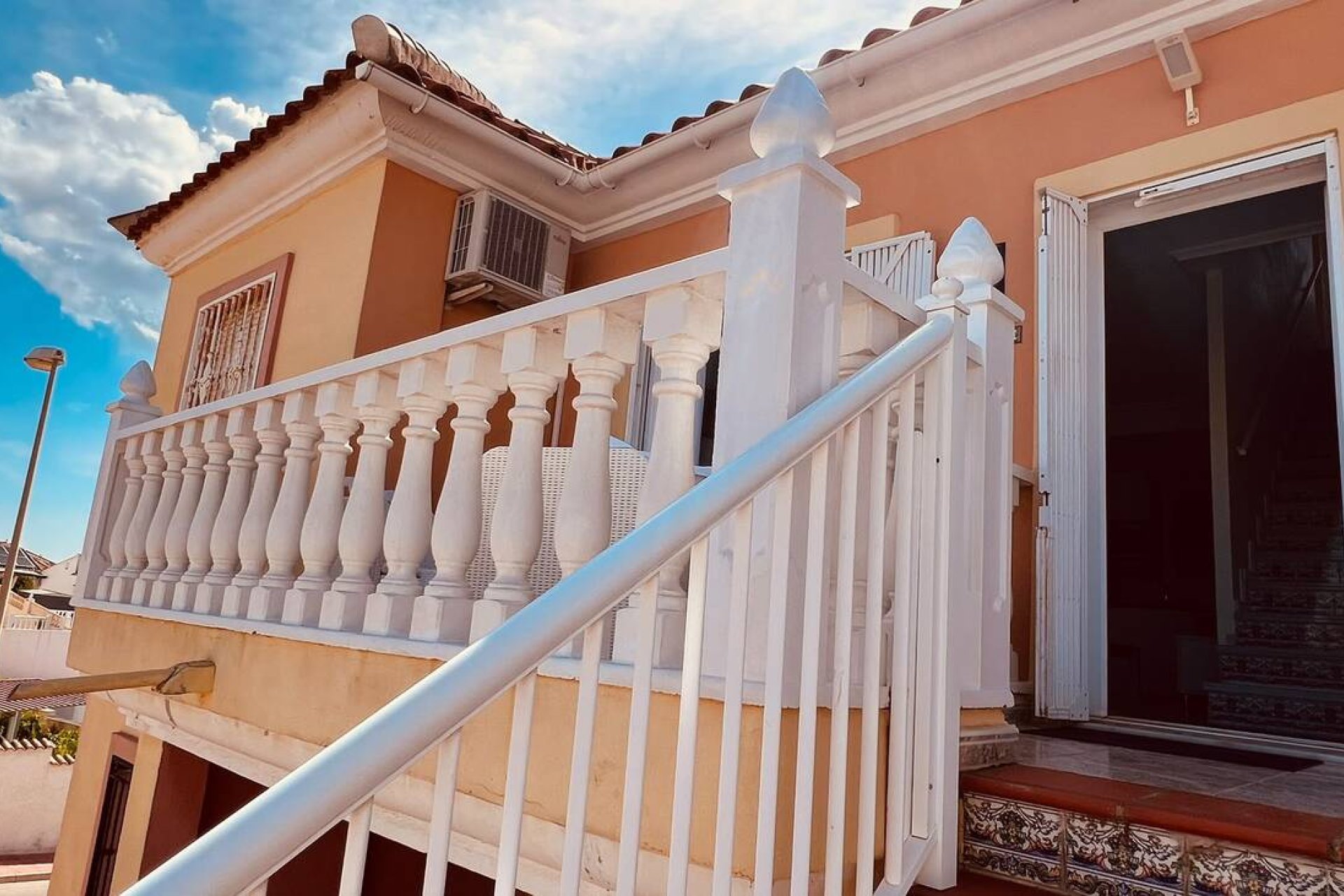 Resale - Apartment -
Villamartin - Villamartín