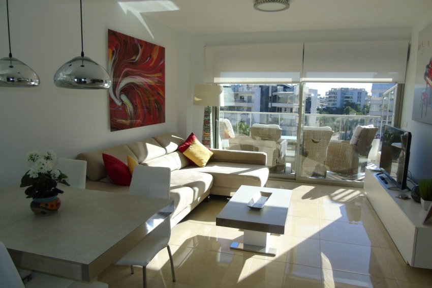 Resale - Apartment -
Villamartin - Villamartín