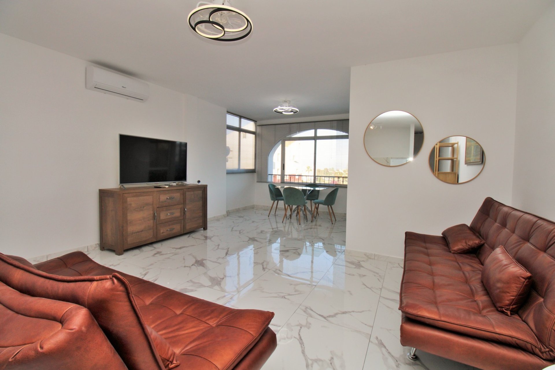Resale - Apartment -
Villamartin - Villamartín
