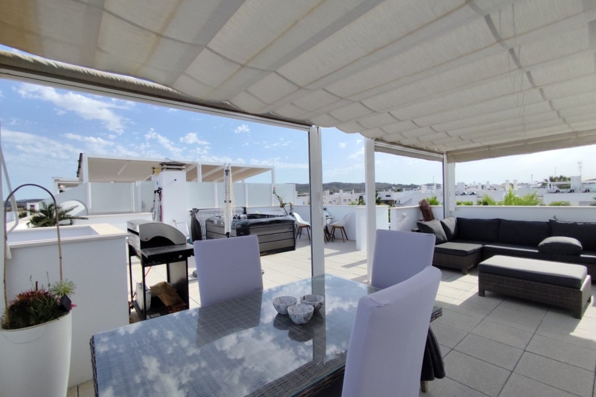 Resale - Apartment -
Vistabella Golf