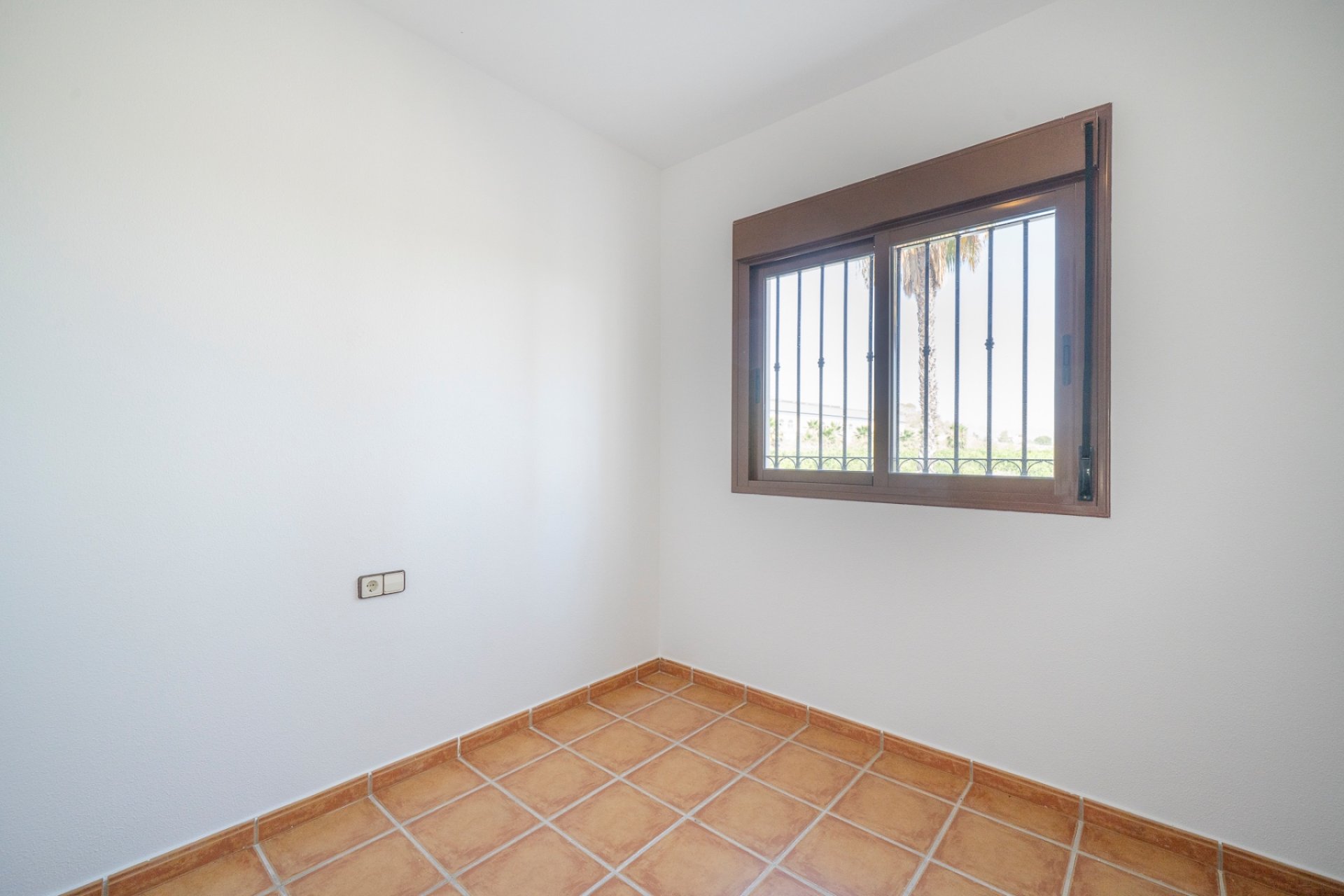 Resale - Bungalow -
Algorfa
