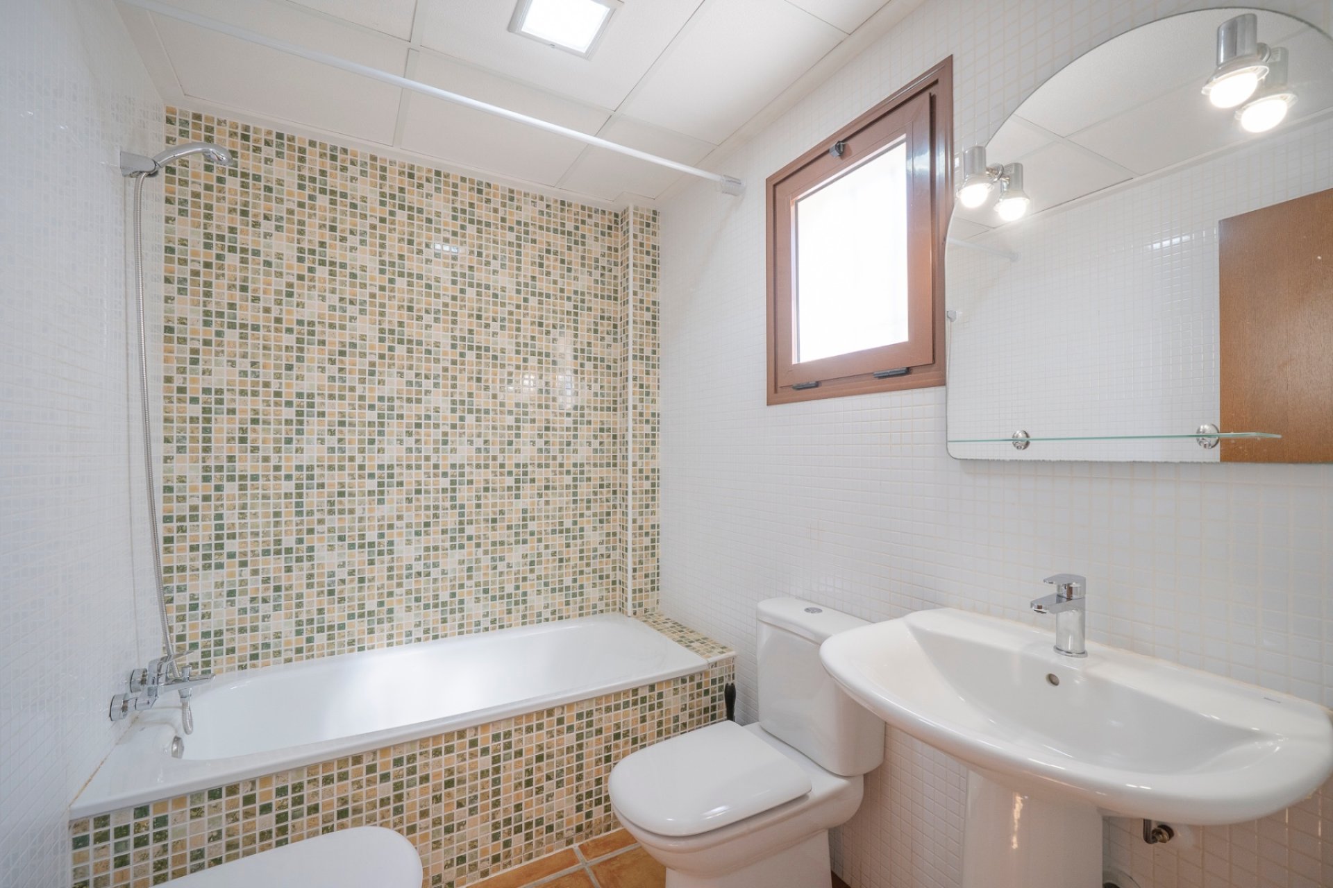 Resale - Bungalow -
Algorfa