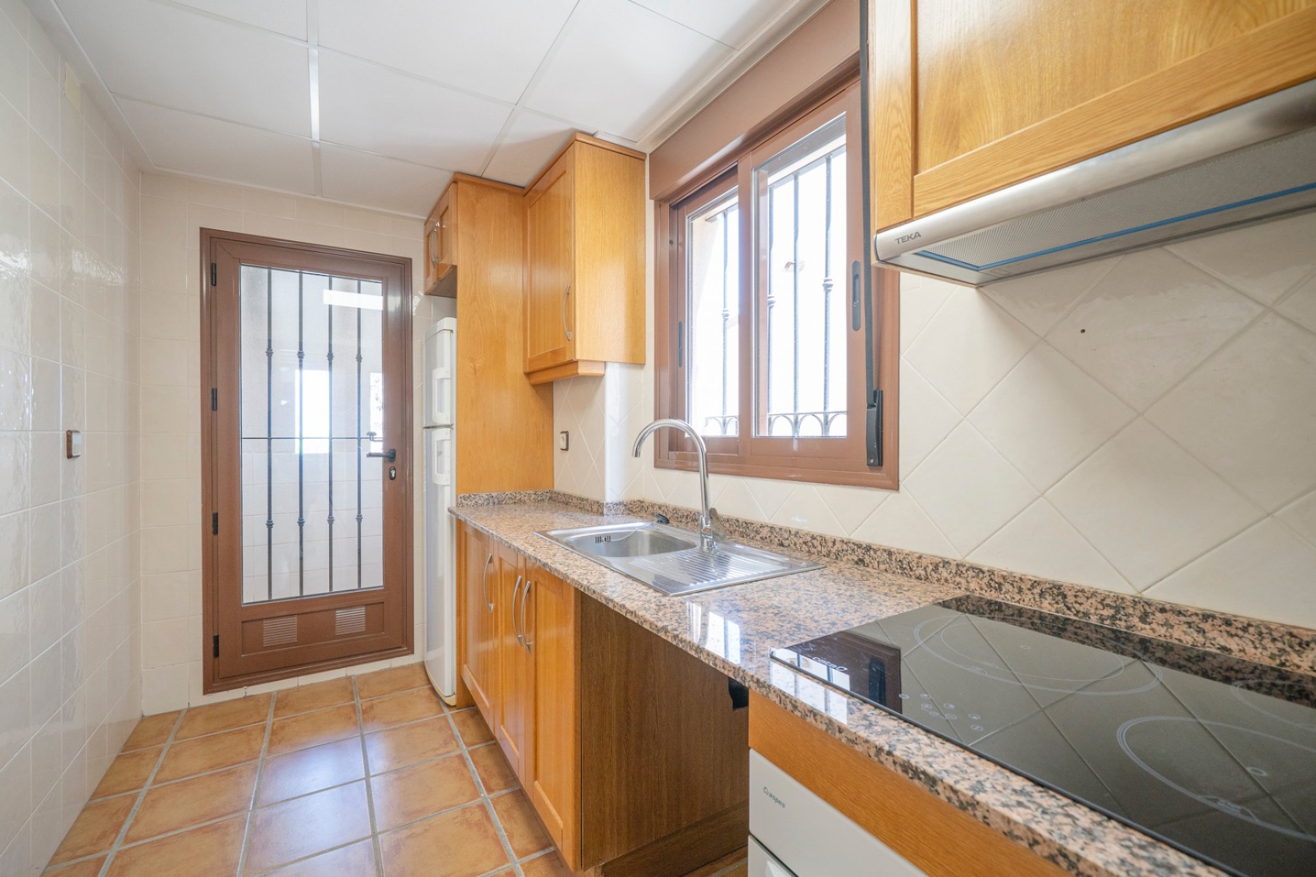 Resale - Bungalow -
Algorfa