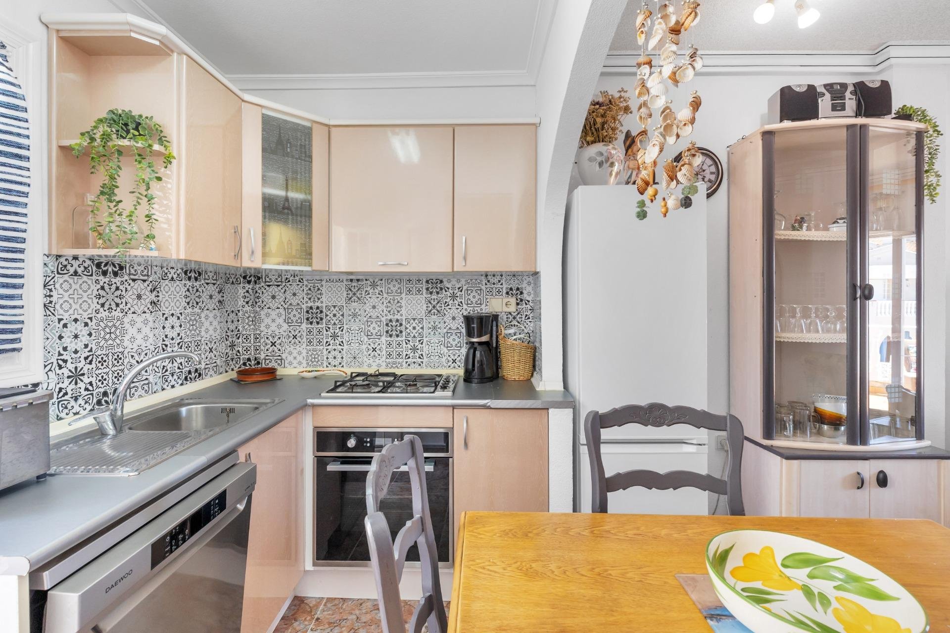 Resale - Bungalow -
Guardamar del Segura - El moncayo