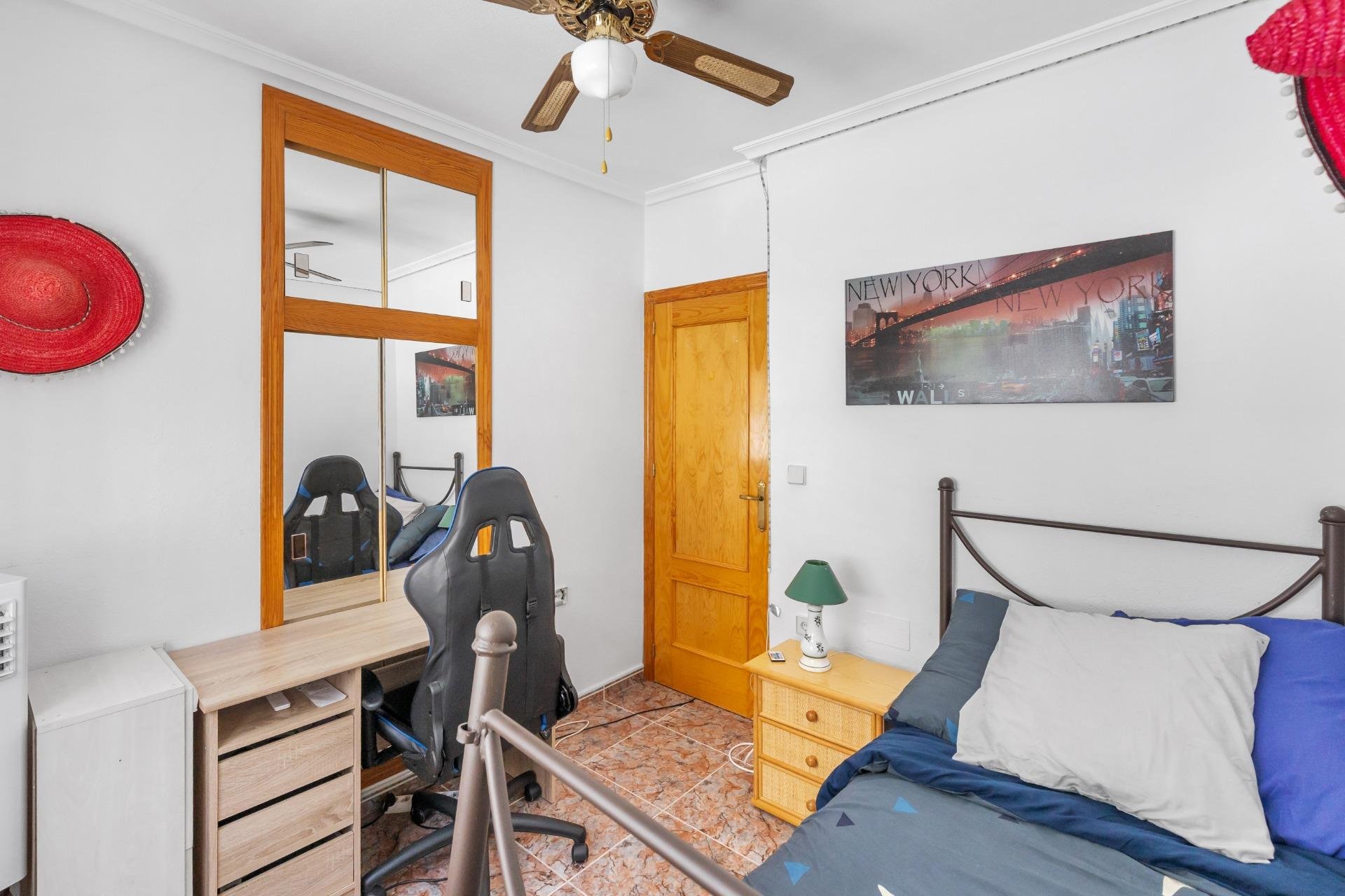 Resale - Bungalow -
Guardamar del Segura - El moncayo