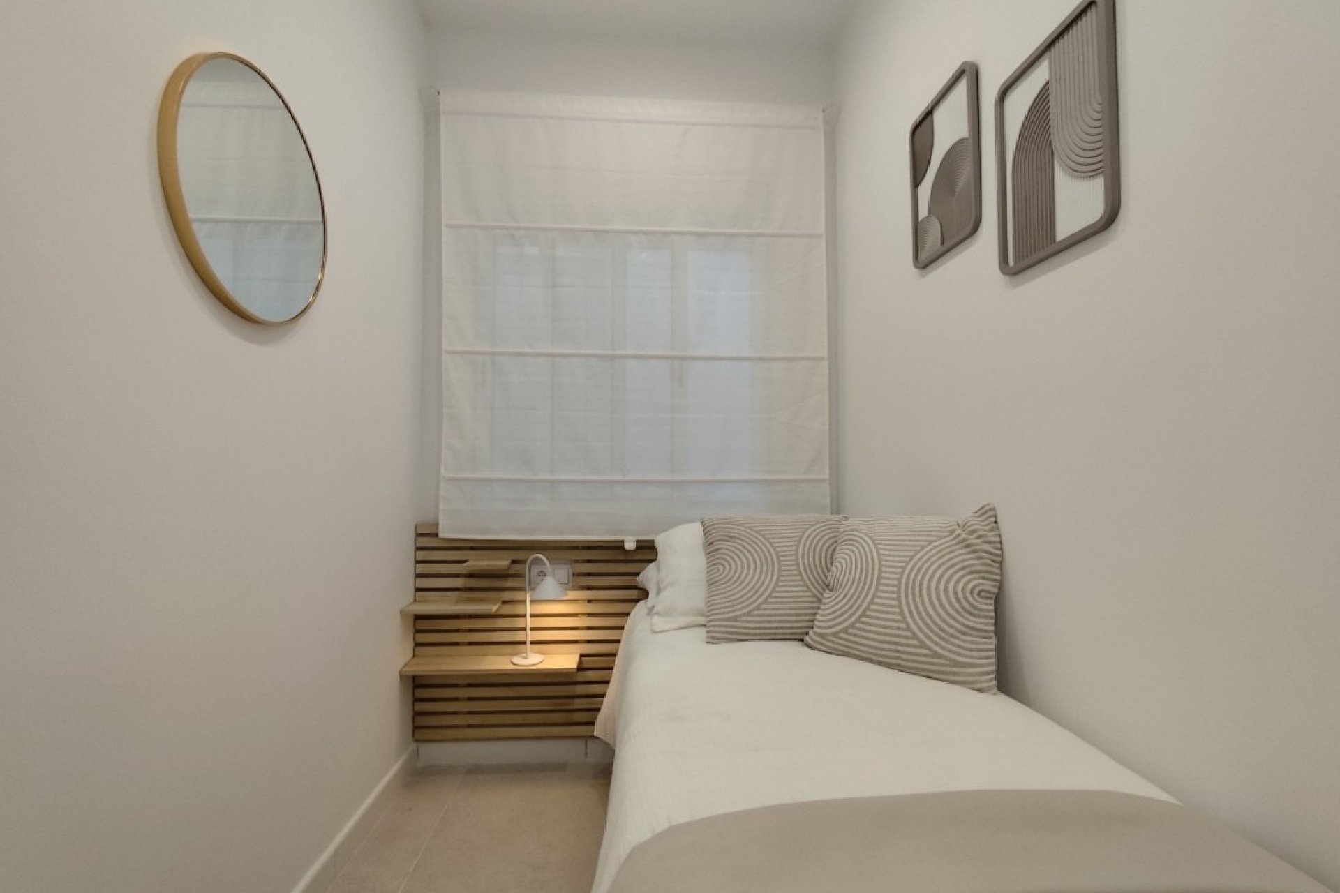 Resale - Bungalow -
La Siesta