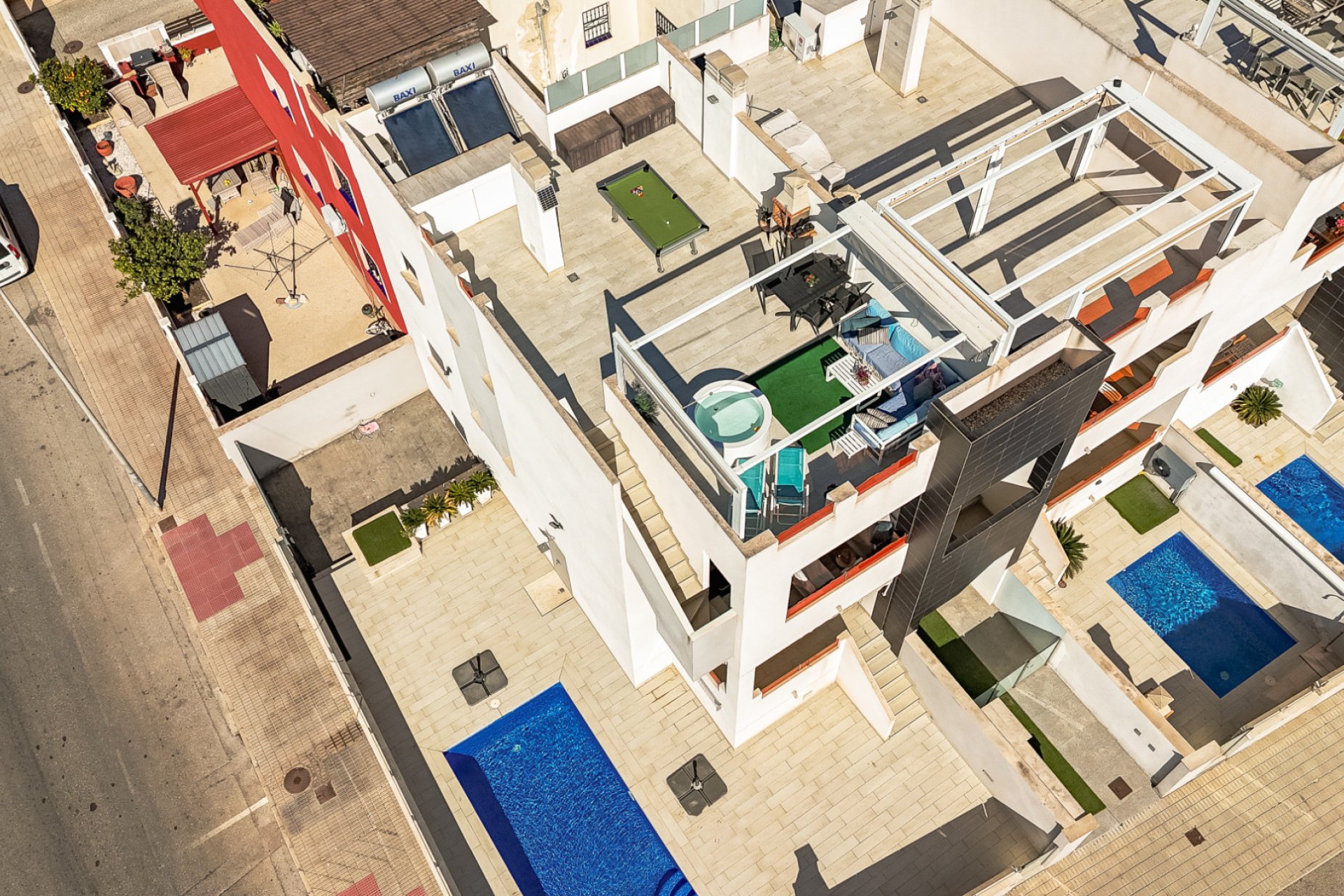 Resale - Bungalow -
Los Altos