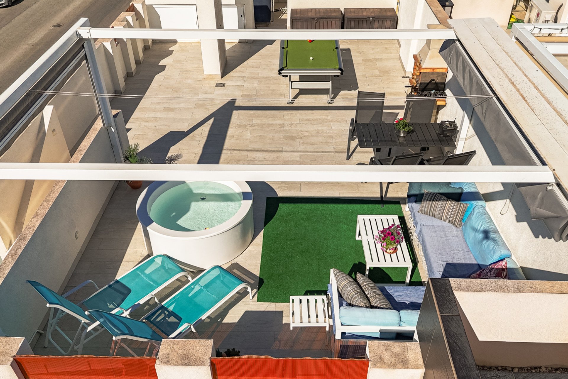 Resale - Bungalow -
Los Altos