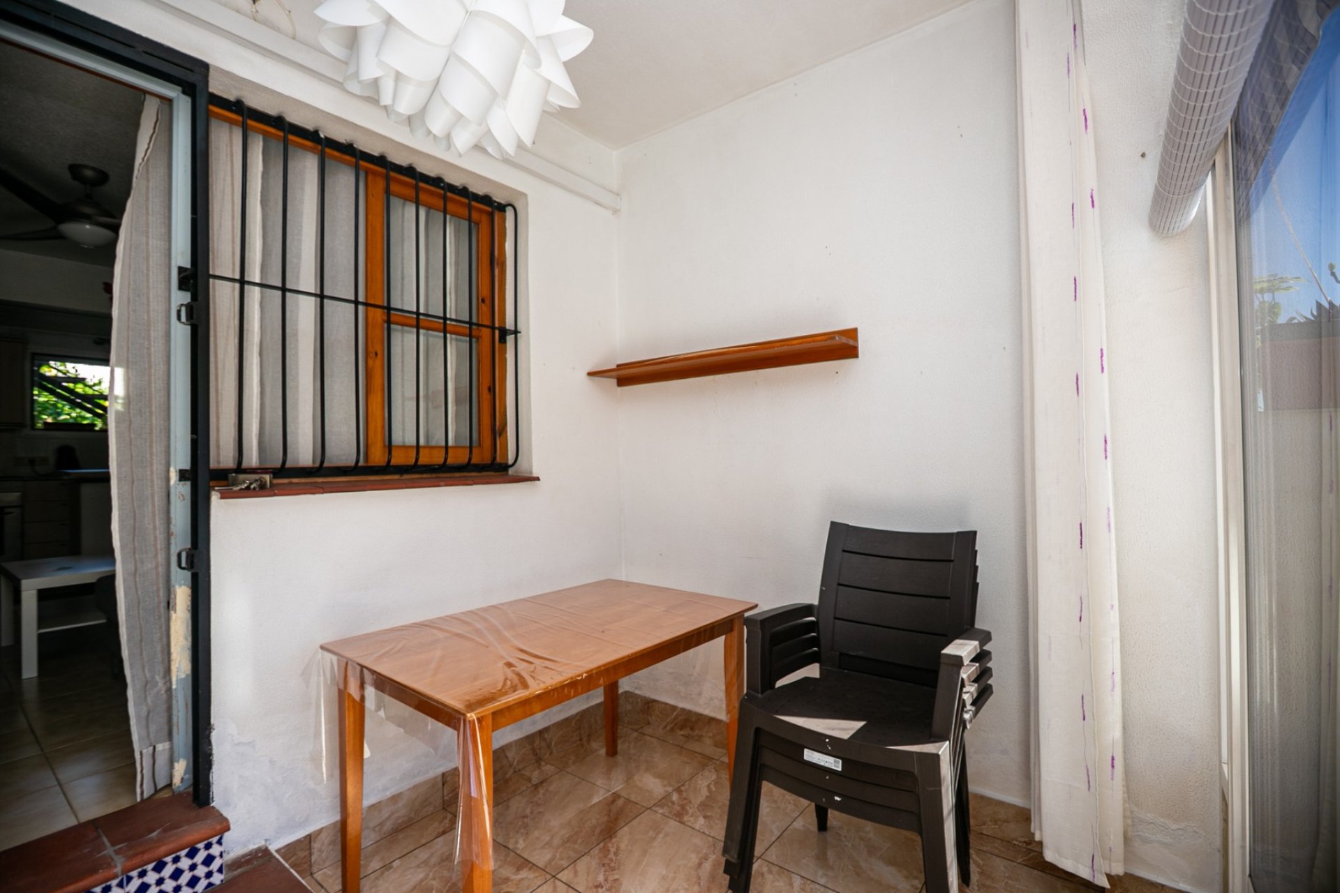 Resale - Bungalow -
Los Balcones