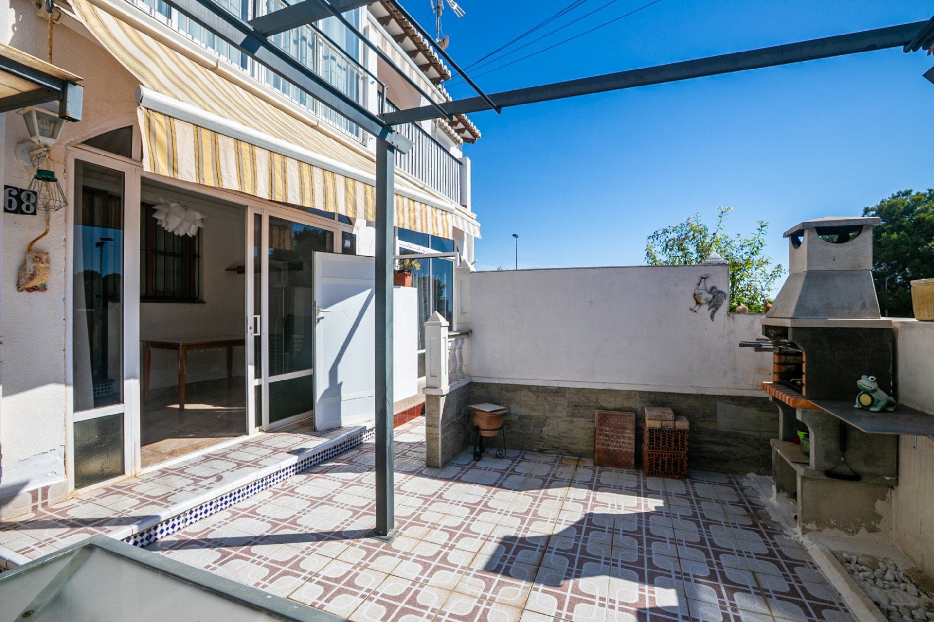 Resale - Bungalow -
Los Balcones