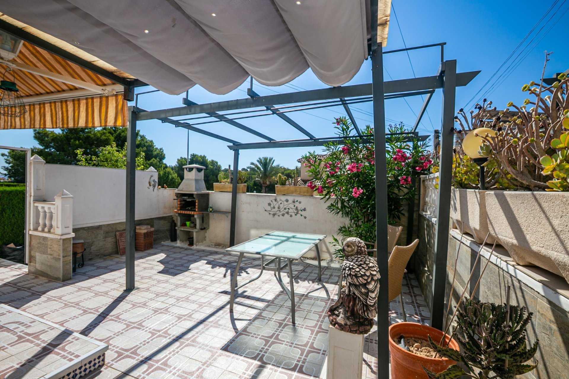 Resale - Bungalow -
Los Balcones