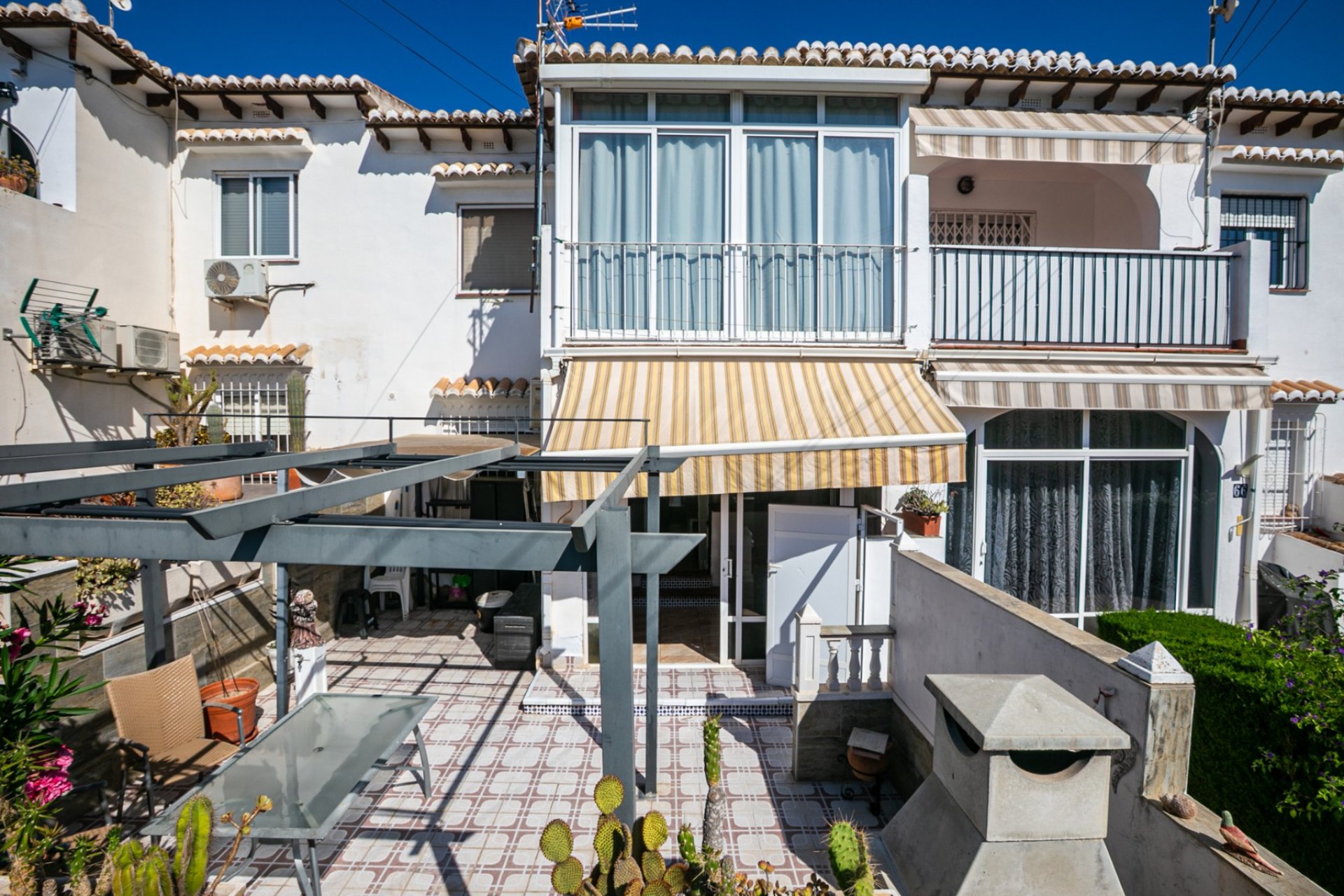 Resale - Bungalow -
Los Balcones