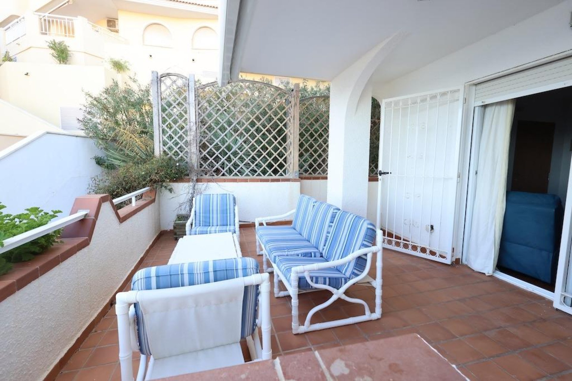 Resale - Bungalow -
Orihuela Costa - Campoamor