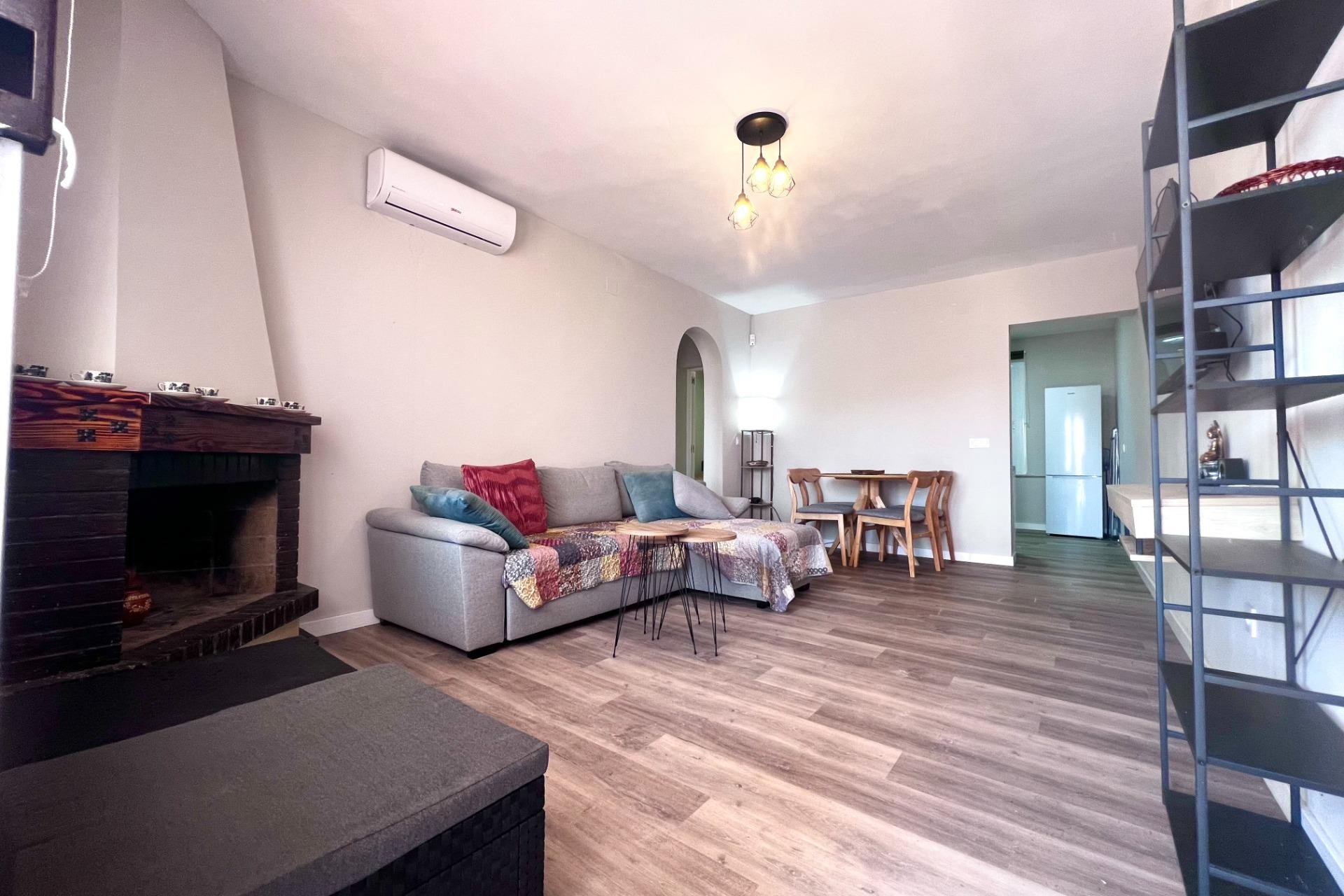Resale - Bungalow -
Orihuela Costa - La Regia