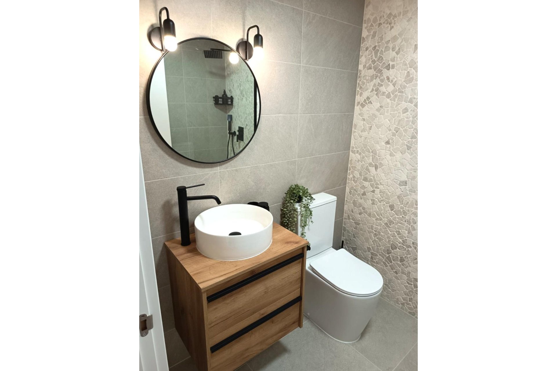 Resale - Bungalow -
Orihuela Costa - La Regia
