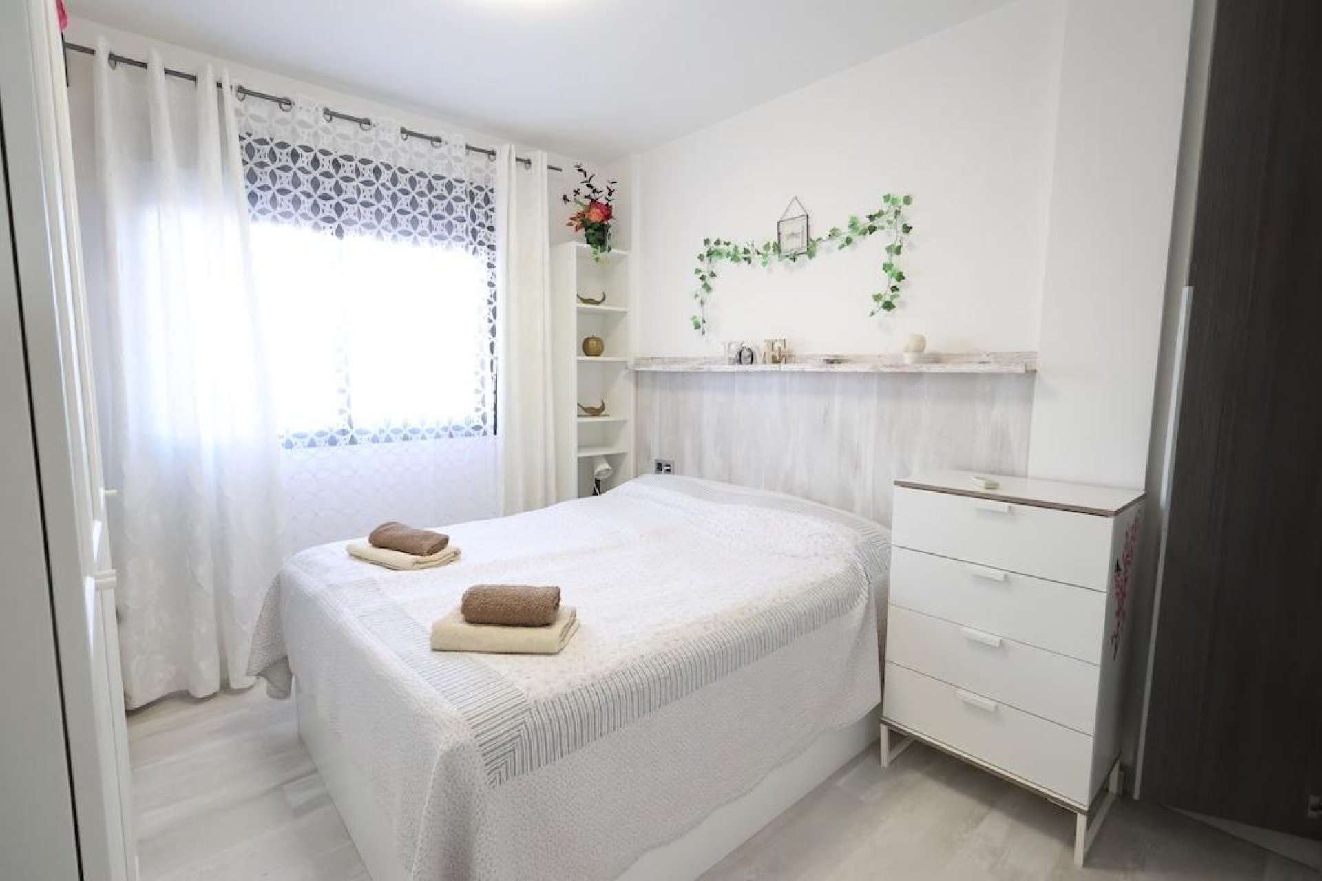 Resale - Bungalow -
Orihuela Costa - La Zenia