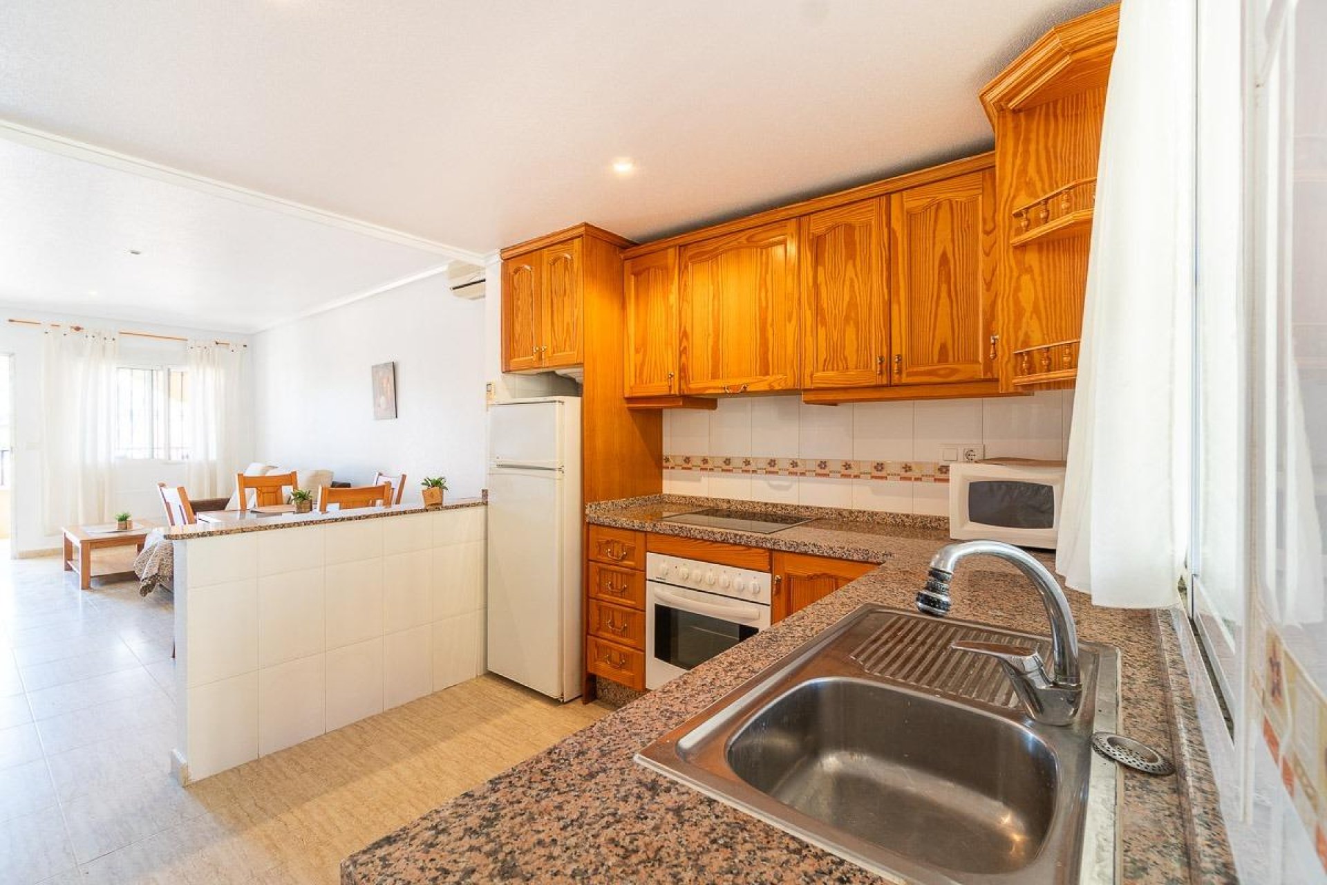 Resale - Bungalow -
Orihuela Costa - Los Almendros-La Florida