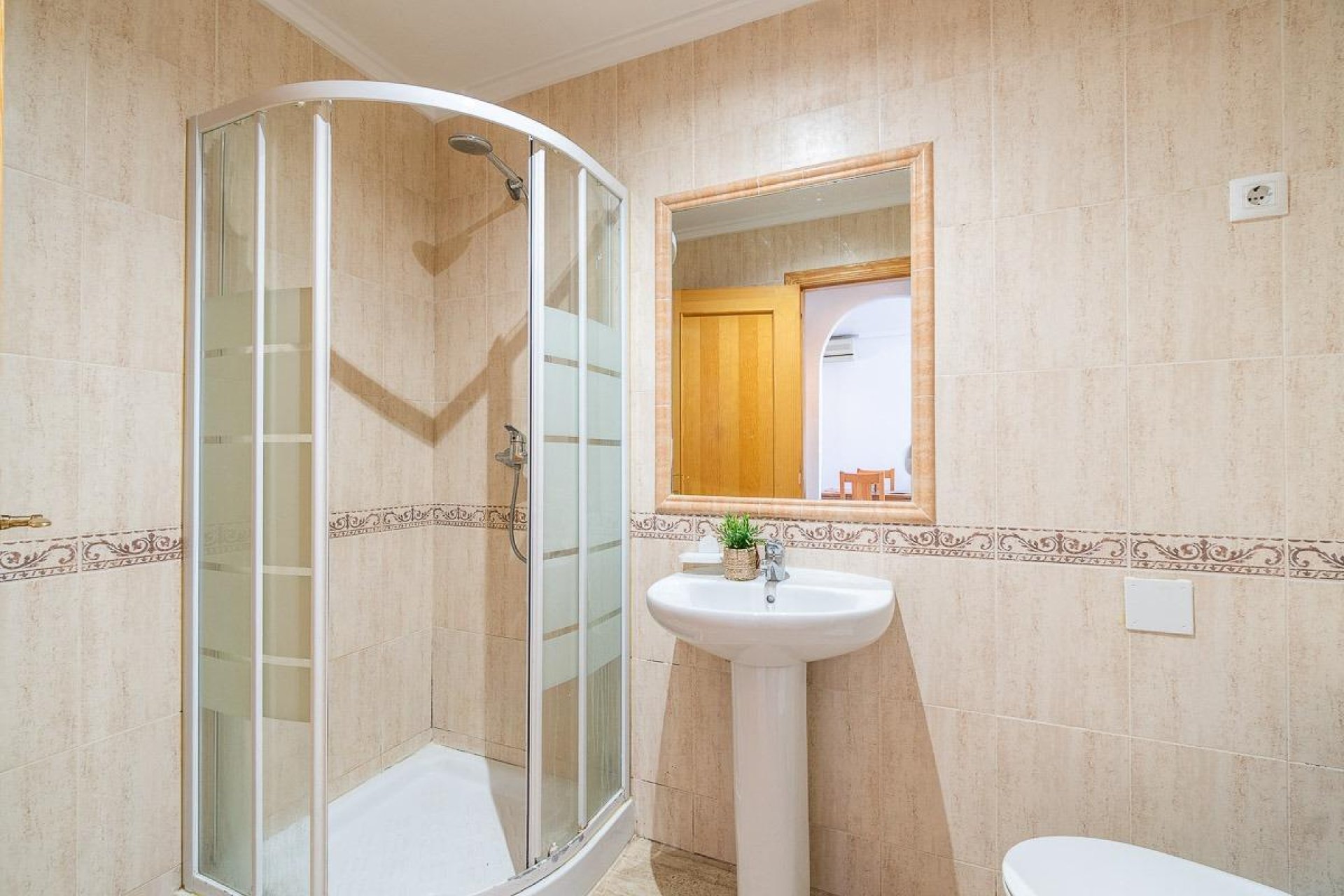Resale - Bungalow -
Orihuela Costa - Los Almendros-La Florida