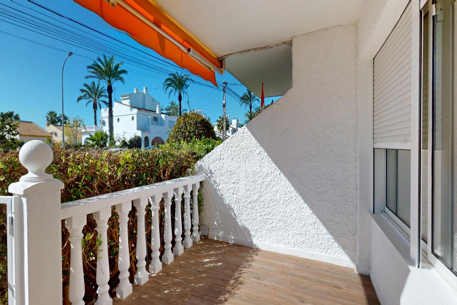 Resale - Bungalow -
Orihuela Costa - Villamartín