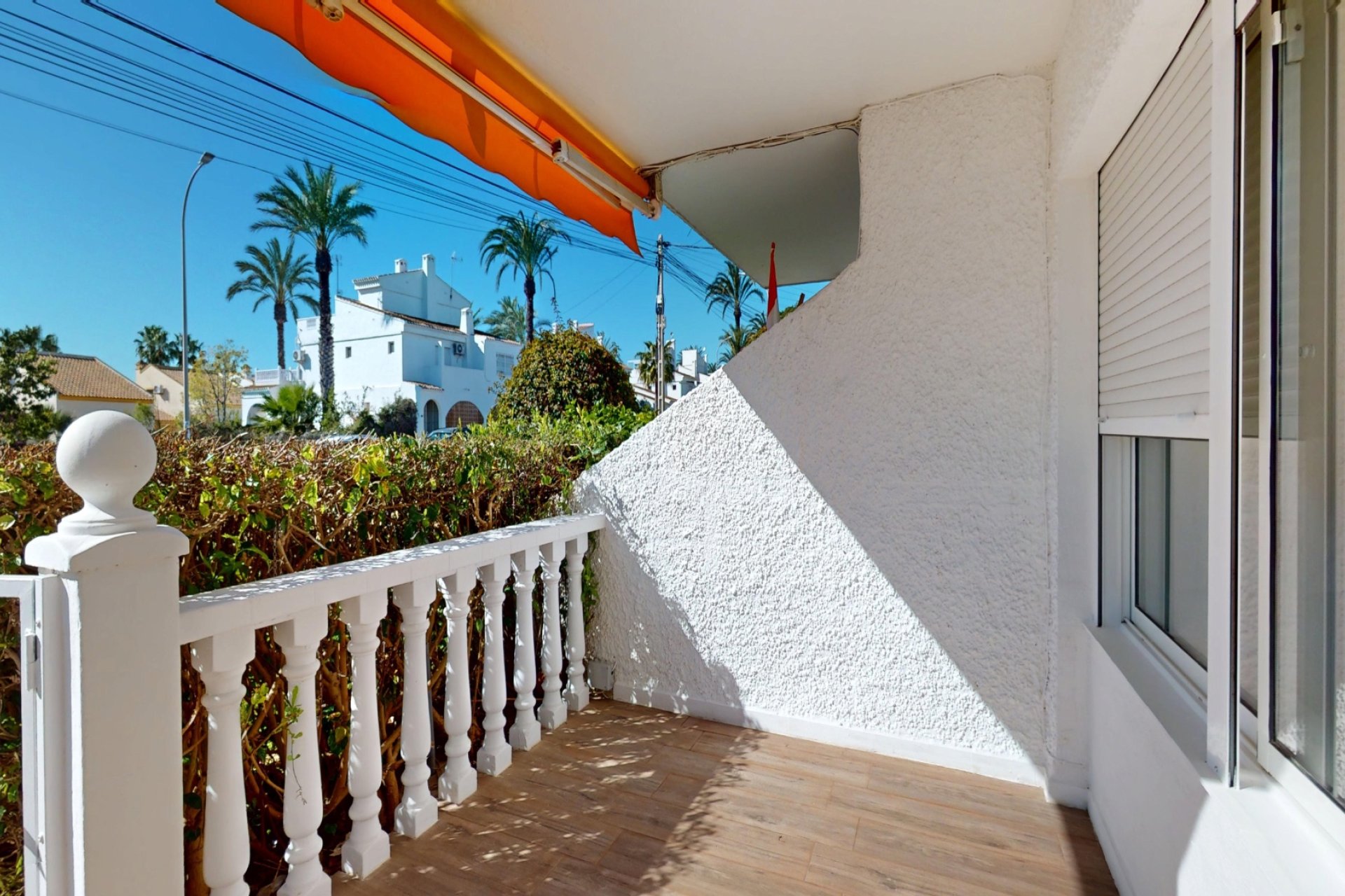 Resale - Bungalow -
Orihuela Costa - Villamartín