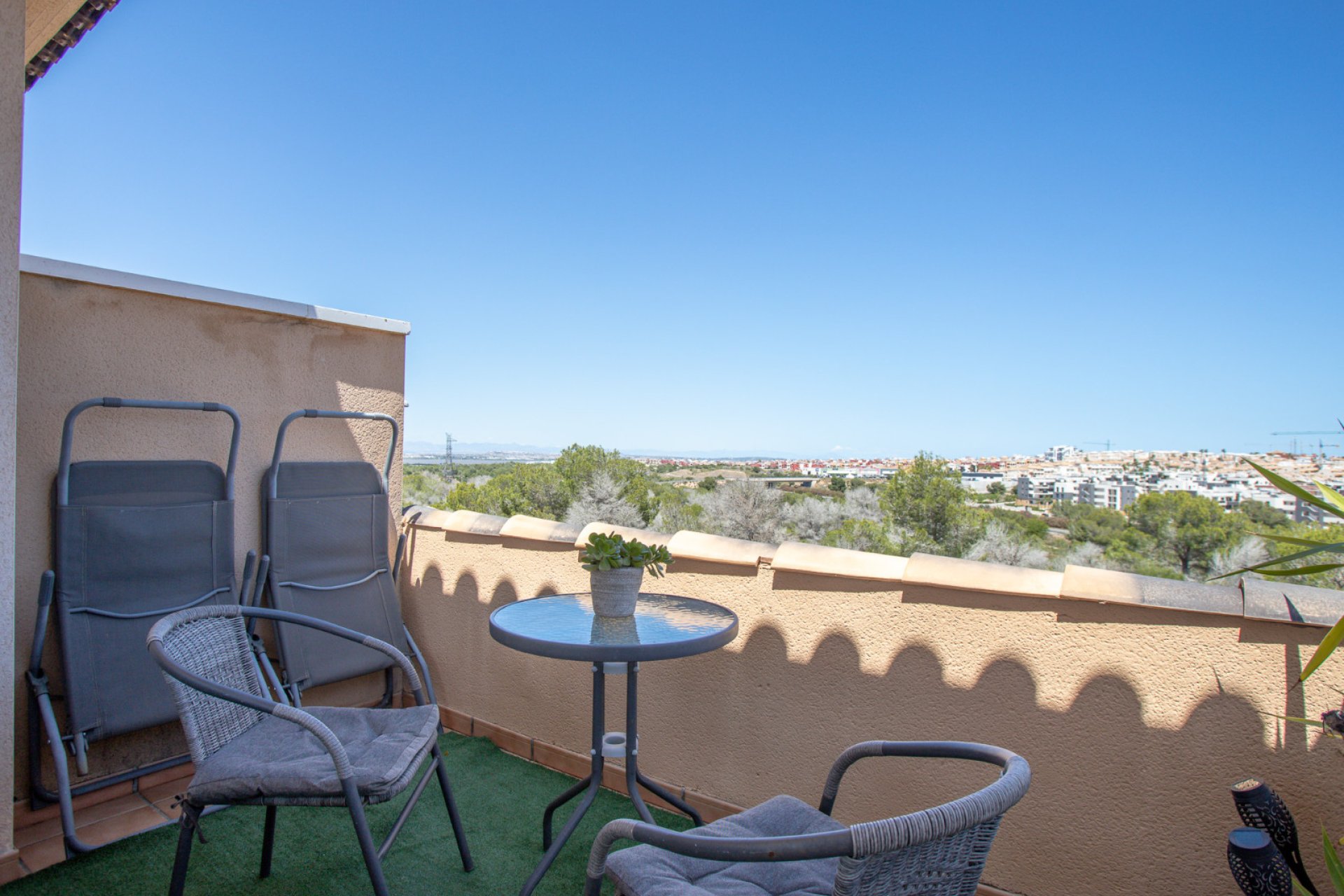 Resale - Bungalow -
Orihuela Costa - Villamartín