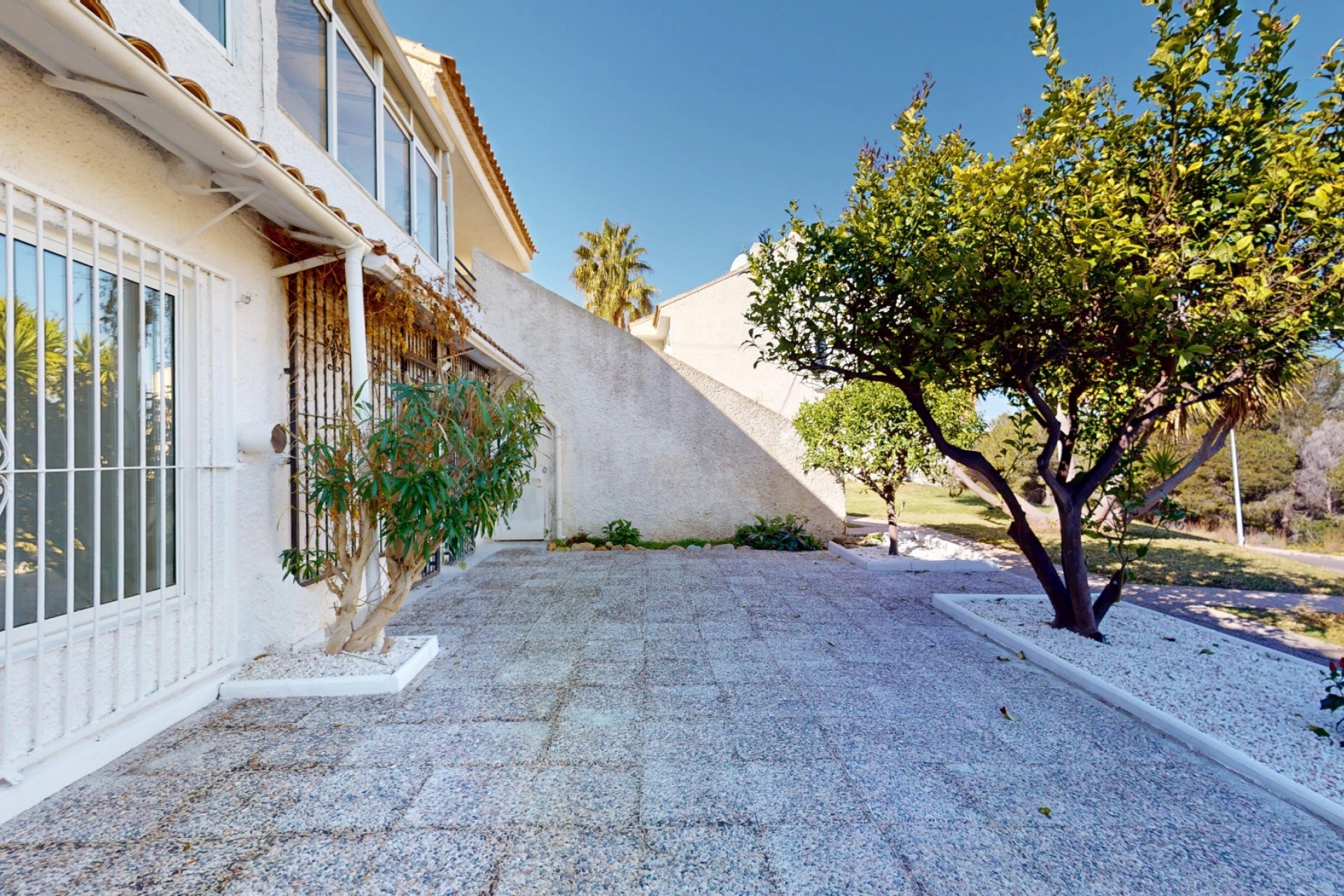 Resale - Bungalow -
Orihuela Costa - Villamartín